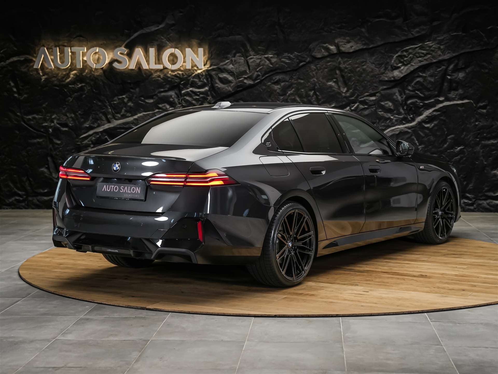 BMW 520i M Sport Steptronic *Werksgarantie*21" Felgen*ICONIC GLOW*-image-5