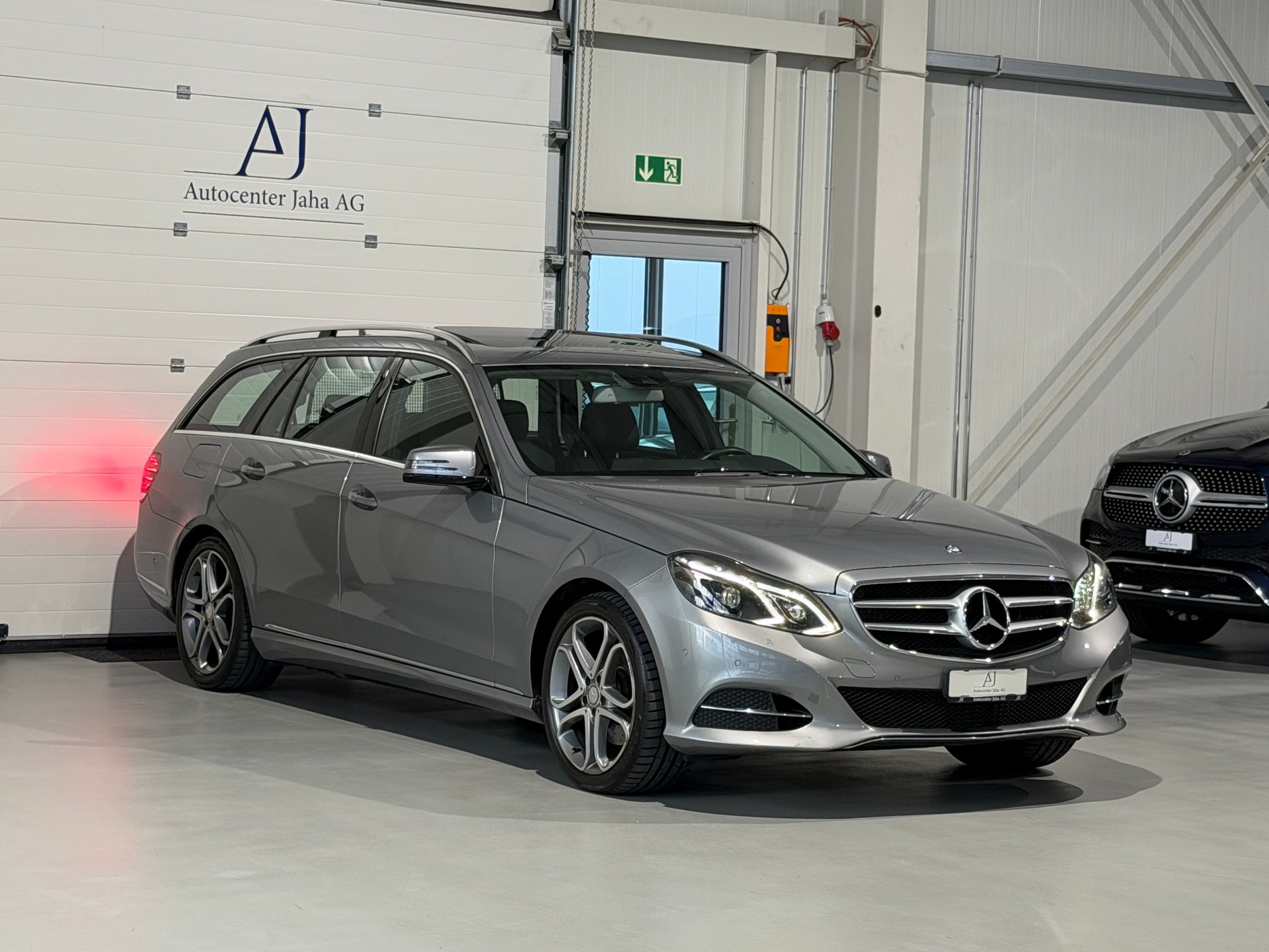 MERCEDES-BENZ E 250 CDI Avantgarde 4Matic 7G-Tronic (CH)-image-4