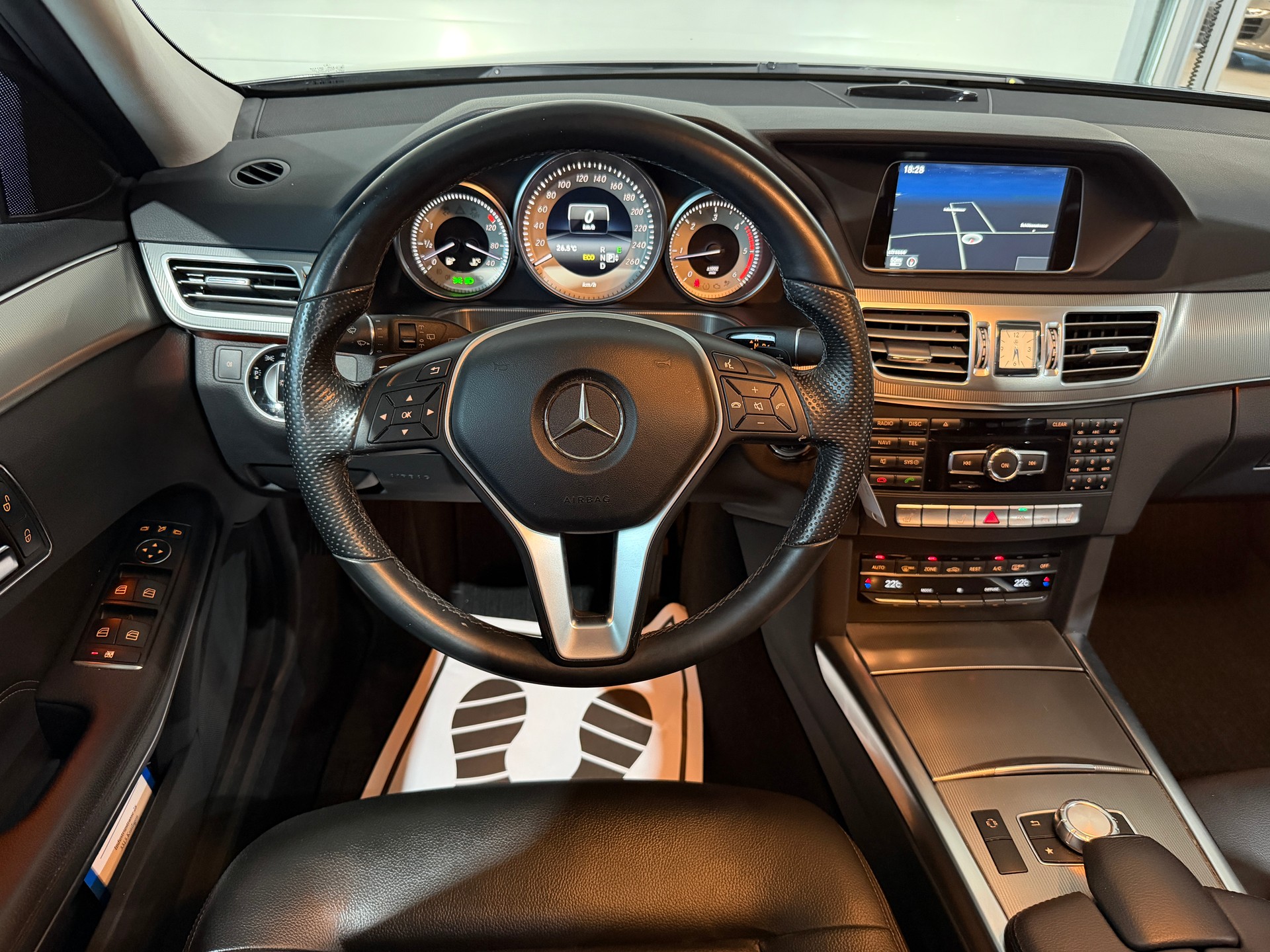 MERCEDES-BENZ E 250 CDI Avantgarde 4Matic 7G-Tronic (CH)-image-9
