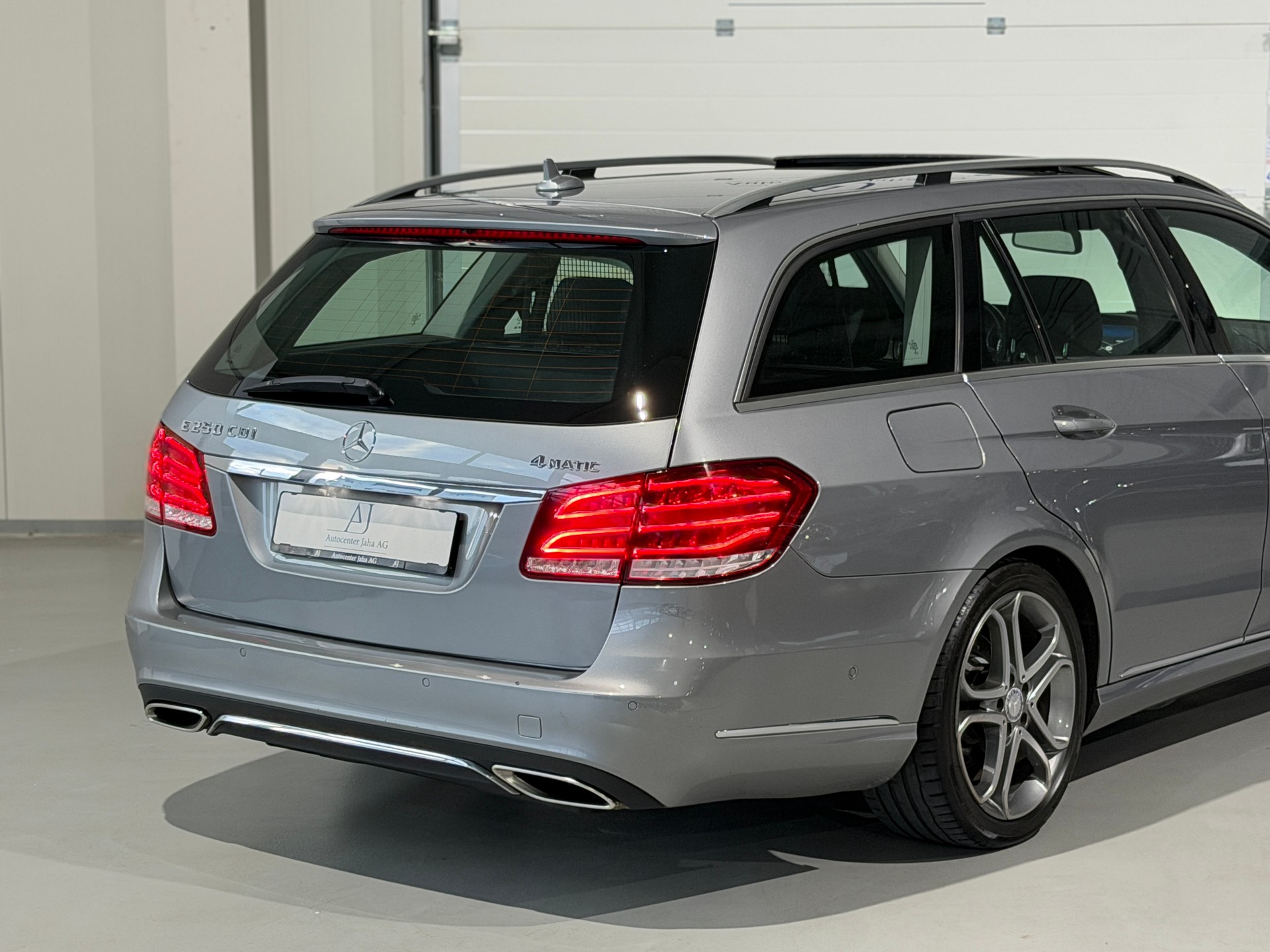 MERCEDES-BENZ E 250 CDI Avantgarde 4Matic 7G-Tronic (CH)-image-6