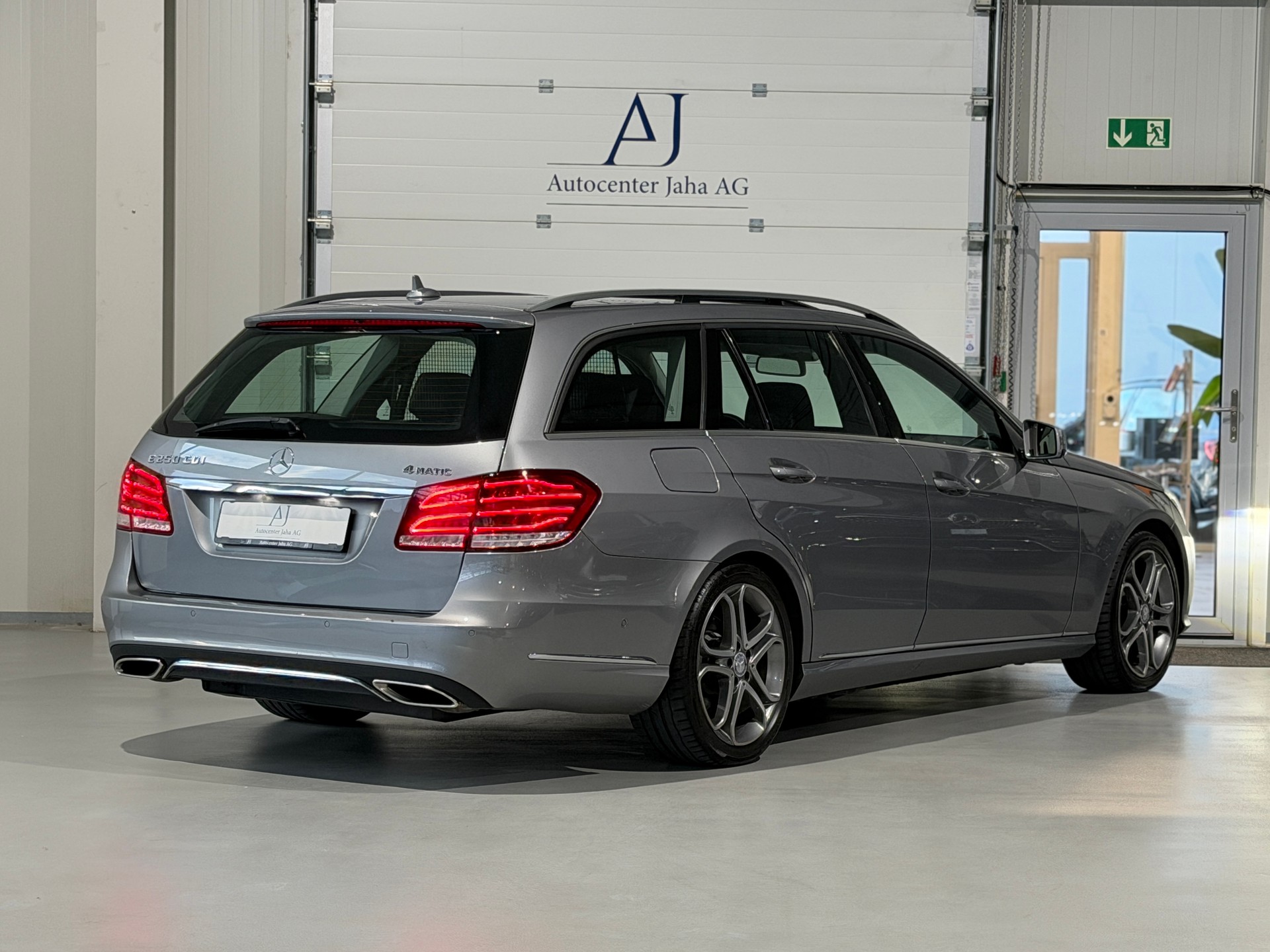 MERCEDES-BENZ E 250 CDI Avantgarde 4Matic 7G-Tronic (CH)-image-5