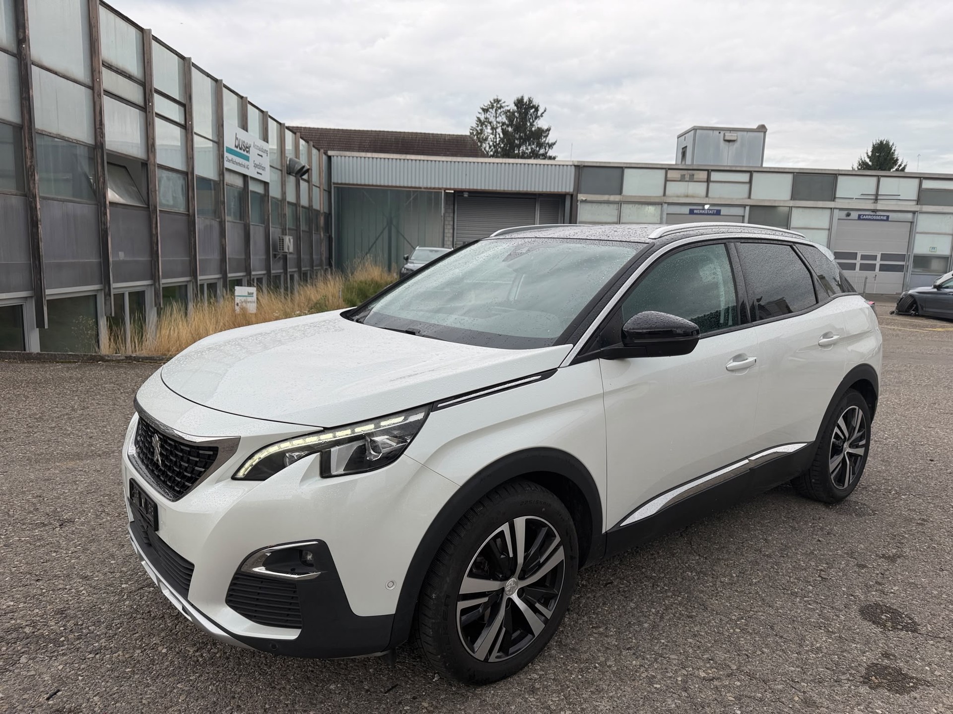 PEUGEOT 3008 1.2 PureTech Active-image-1