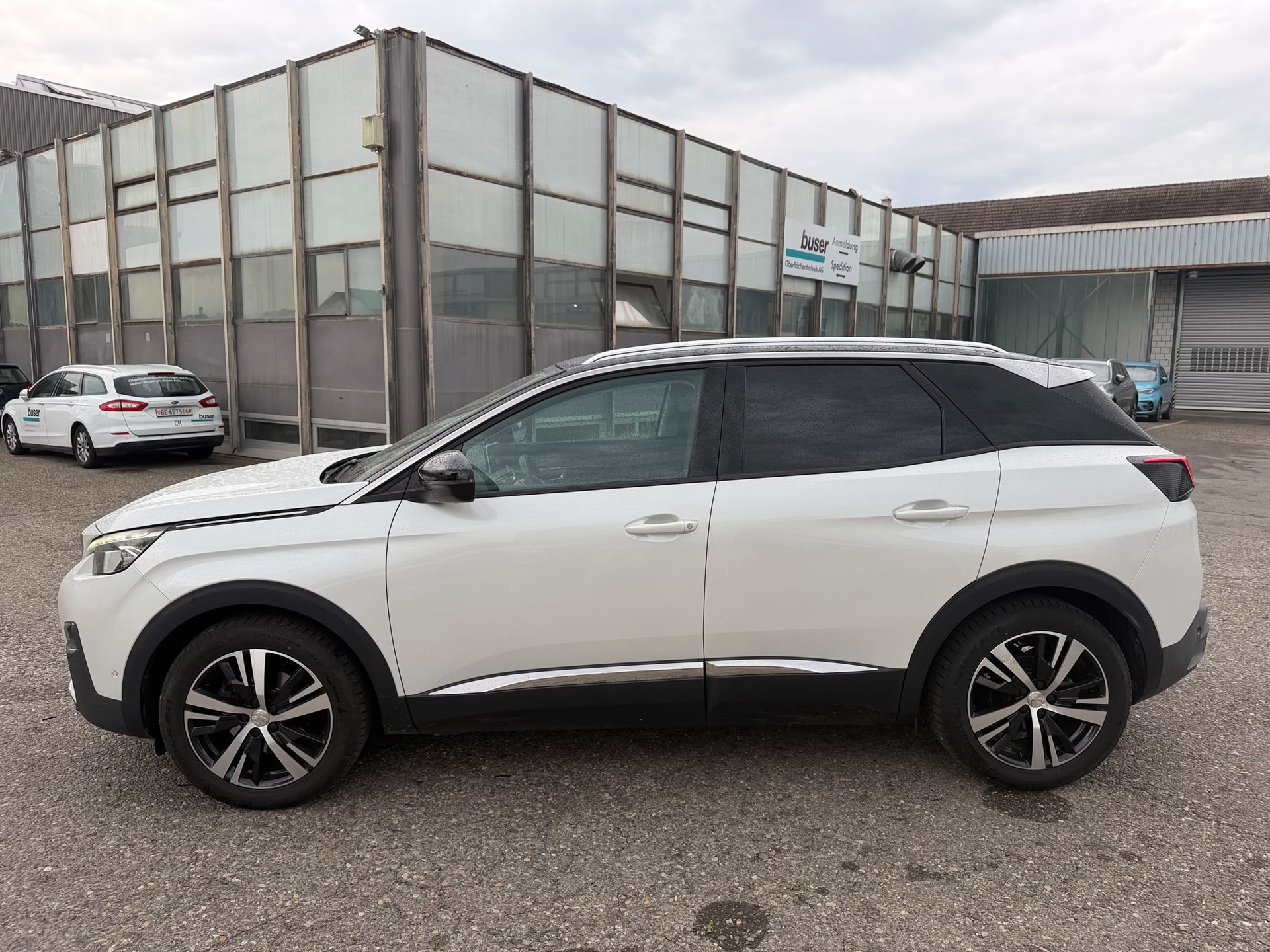 PEUGEOT 3008 1.2 PureTech Active-image-5