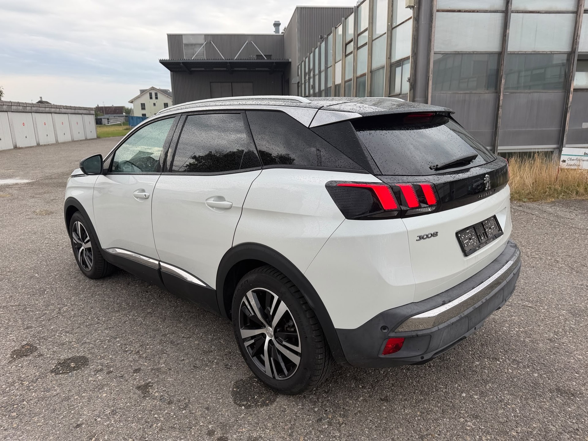 PEUGEOT 3008 1.2 PureTech Active-image-4