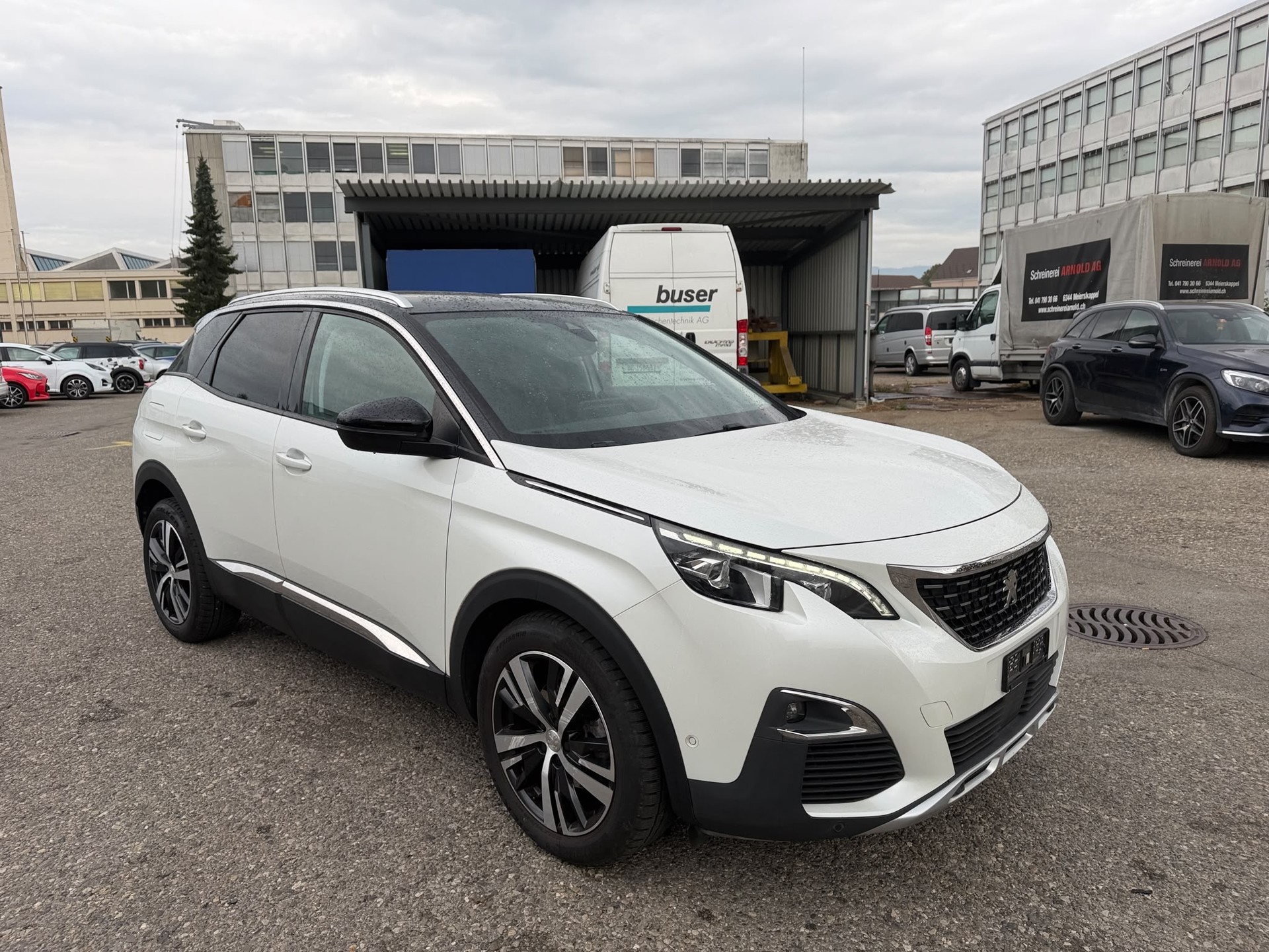 PEUGEOT 3008 1.2 PureTech Active-image-0