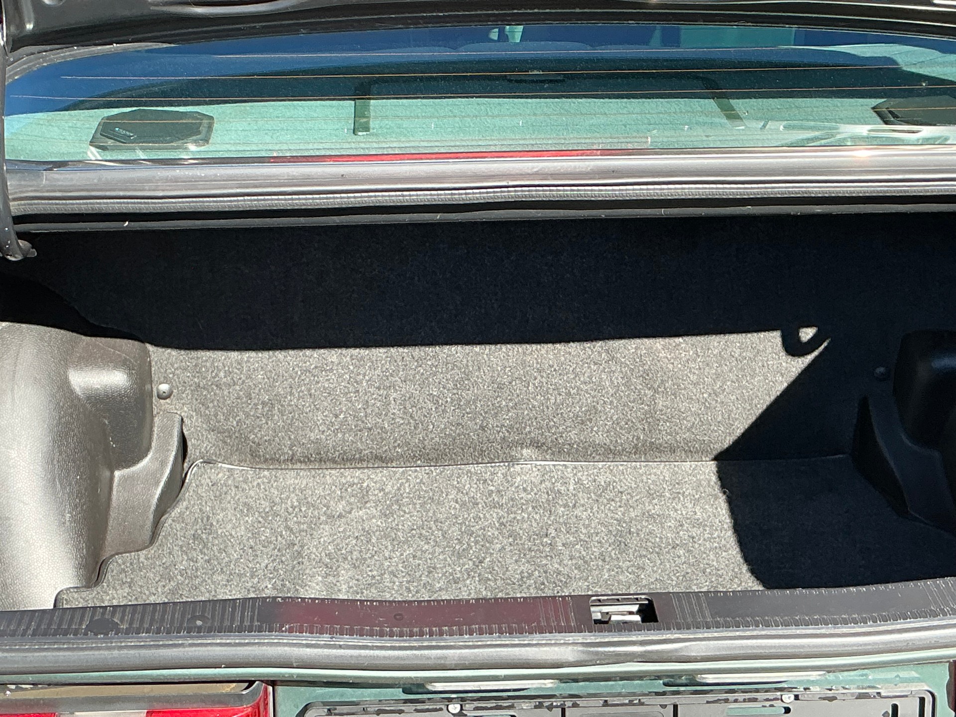 MERCEDES-BENZ 190 D 2.5-image-10