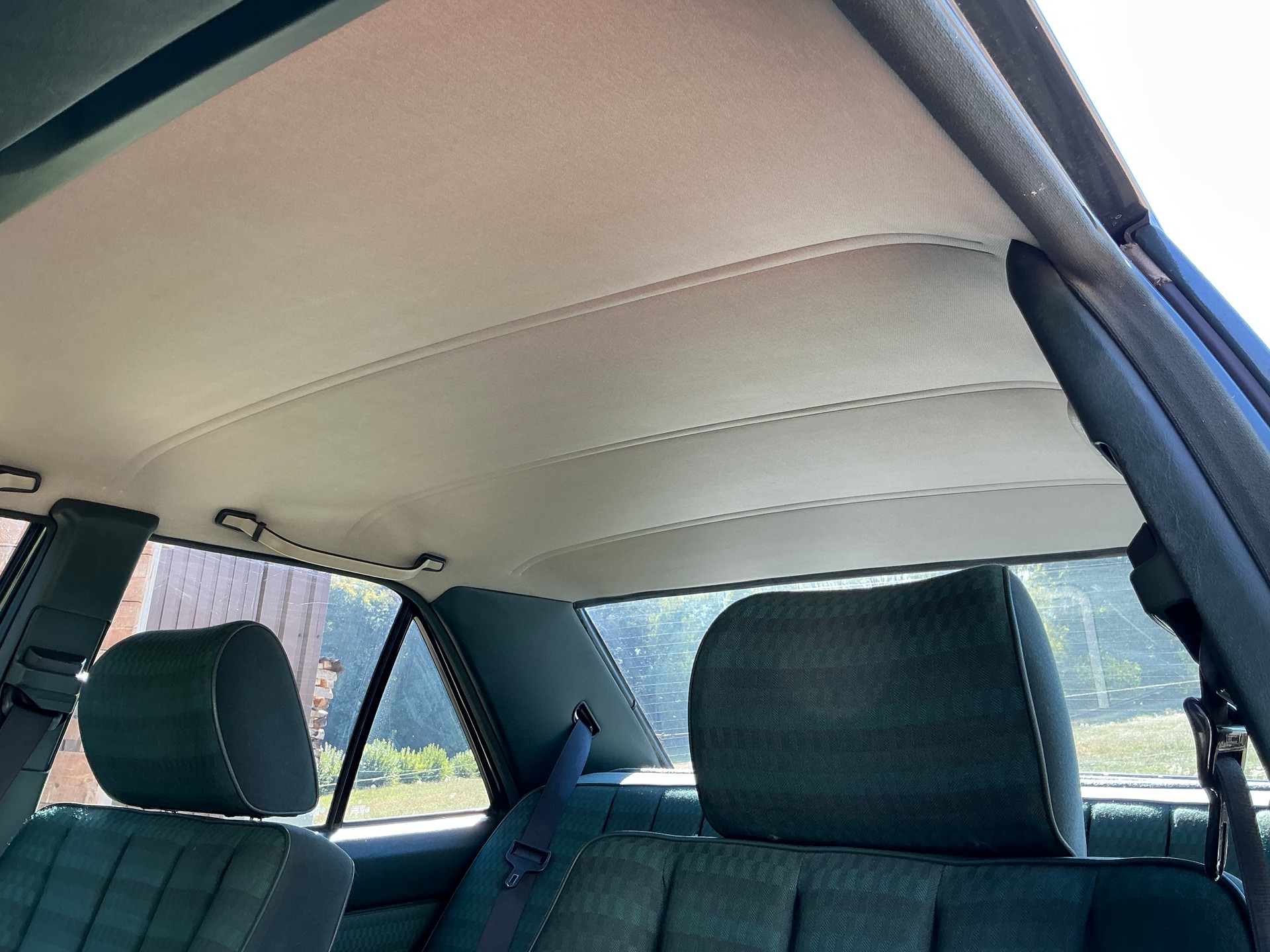 MERCEDES-BENZ 190 D 2.5-image-11