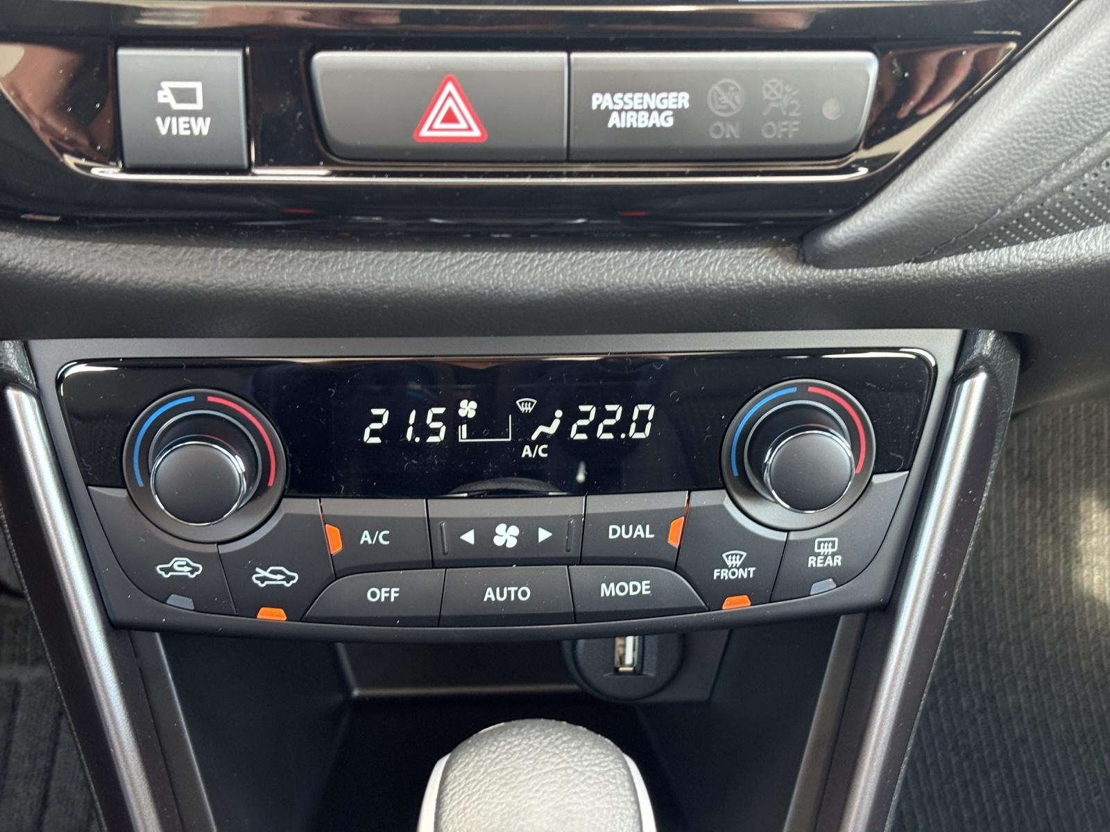 SUZUKI S-Cross 1.4 T Sakura Top Hybrid 4x4-image-19