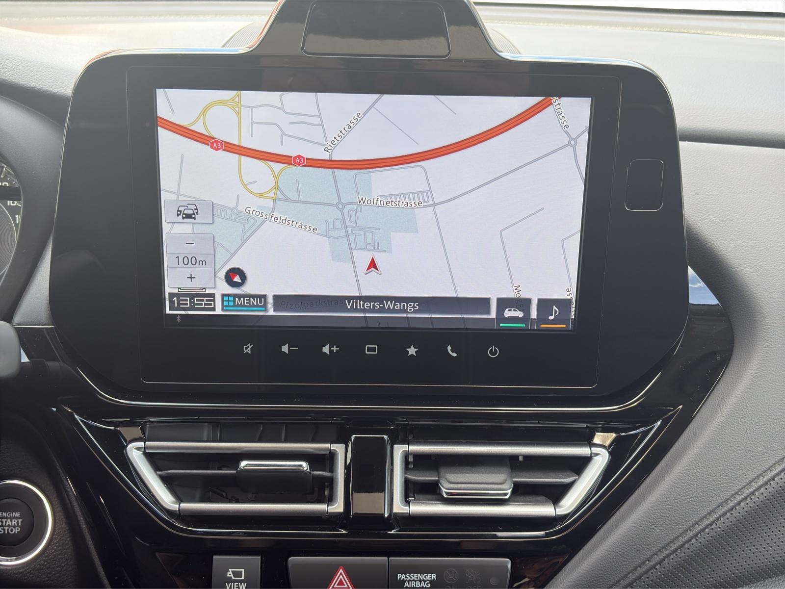 SUZUKI S-Cross 1.4 T Sakura Top Hybrid 4x4-image-11