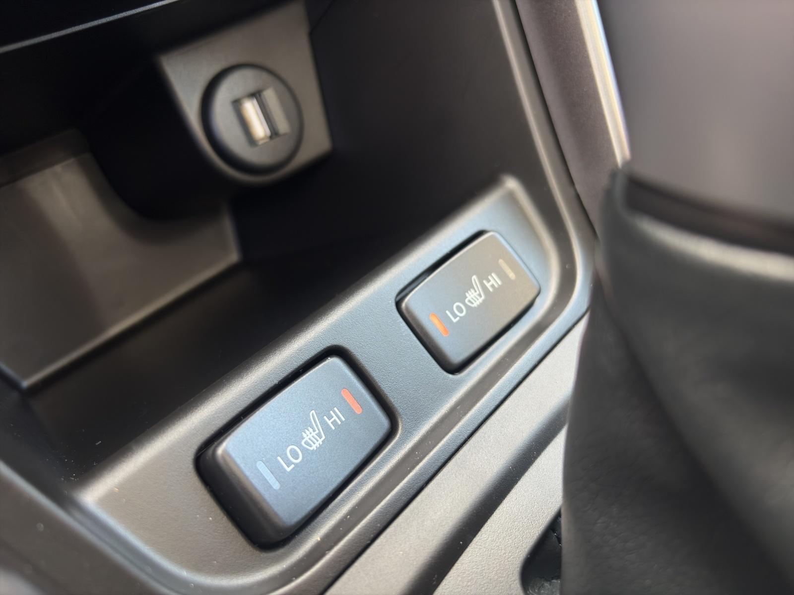 SUZUKI S-Cross 1.4 T Sakura Top Hybrid 4x4-image-17