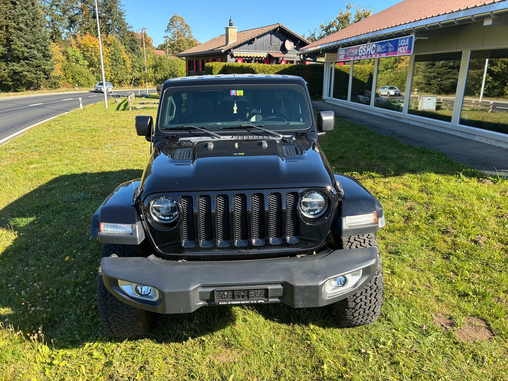 JEEP Wrangler 2.0 Unlimited Sahara Automatic-image-2