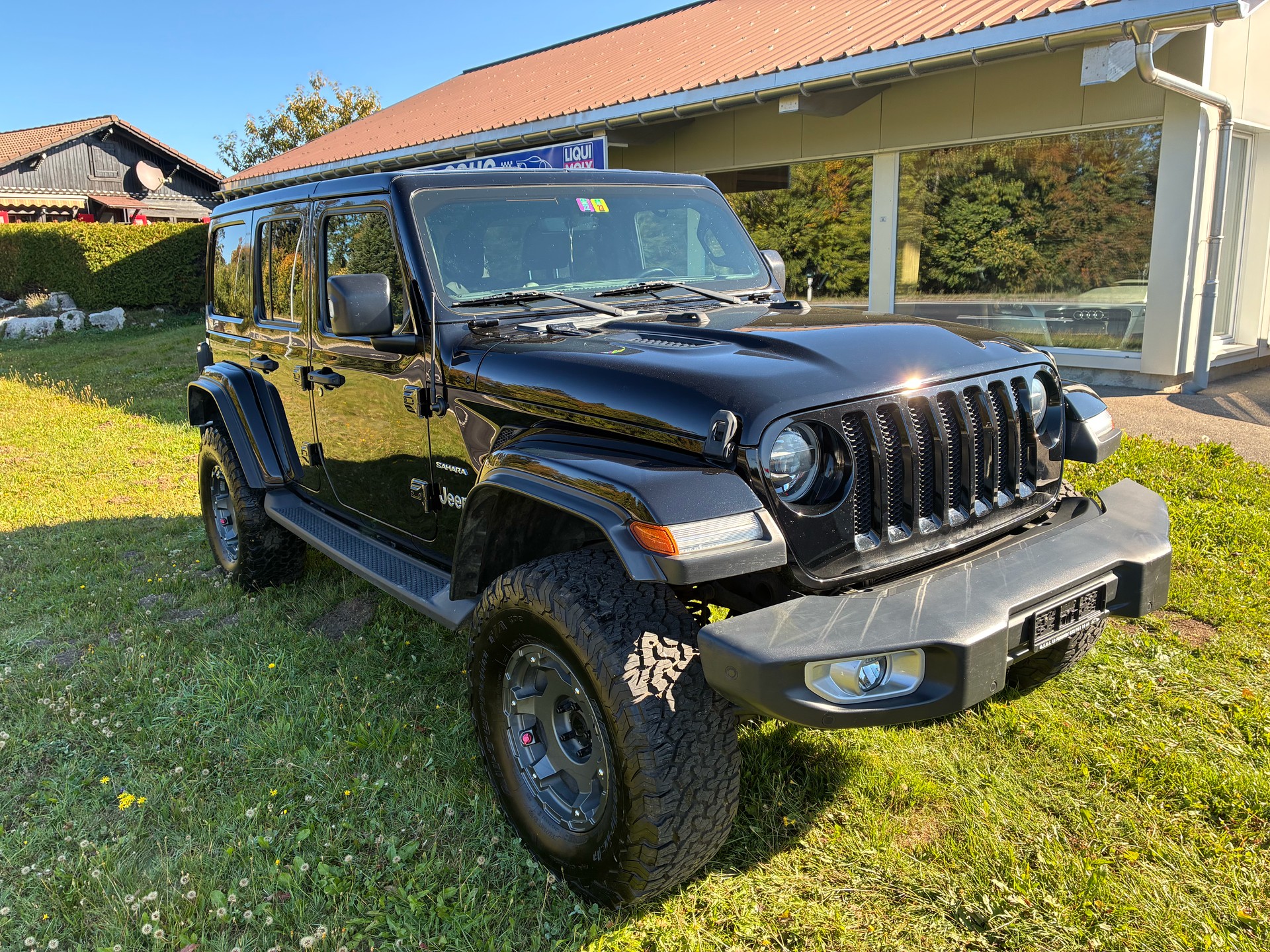 JEEP Wrangler 2.0 Unlimited Sahara Automatic-image-4