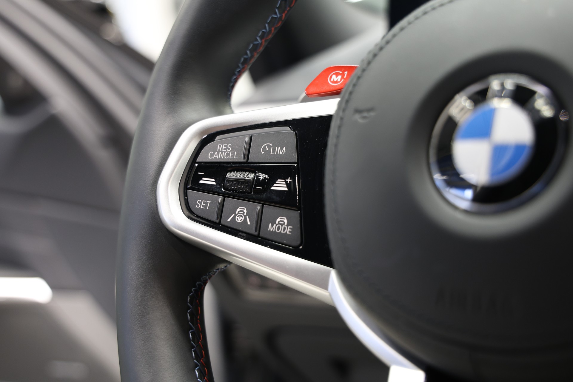 BMW M3 Touring xDrive Competition M LCI *BMW Werksgarantie bis 10.2028*-image-19