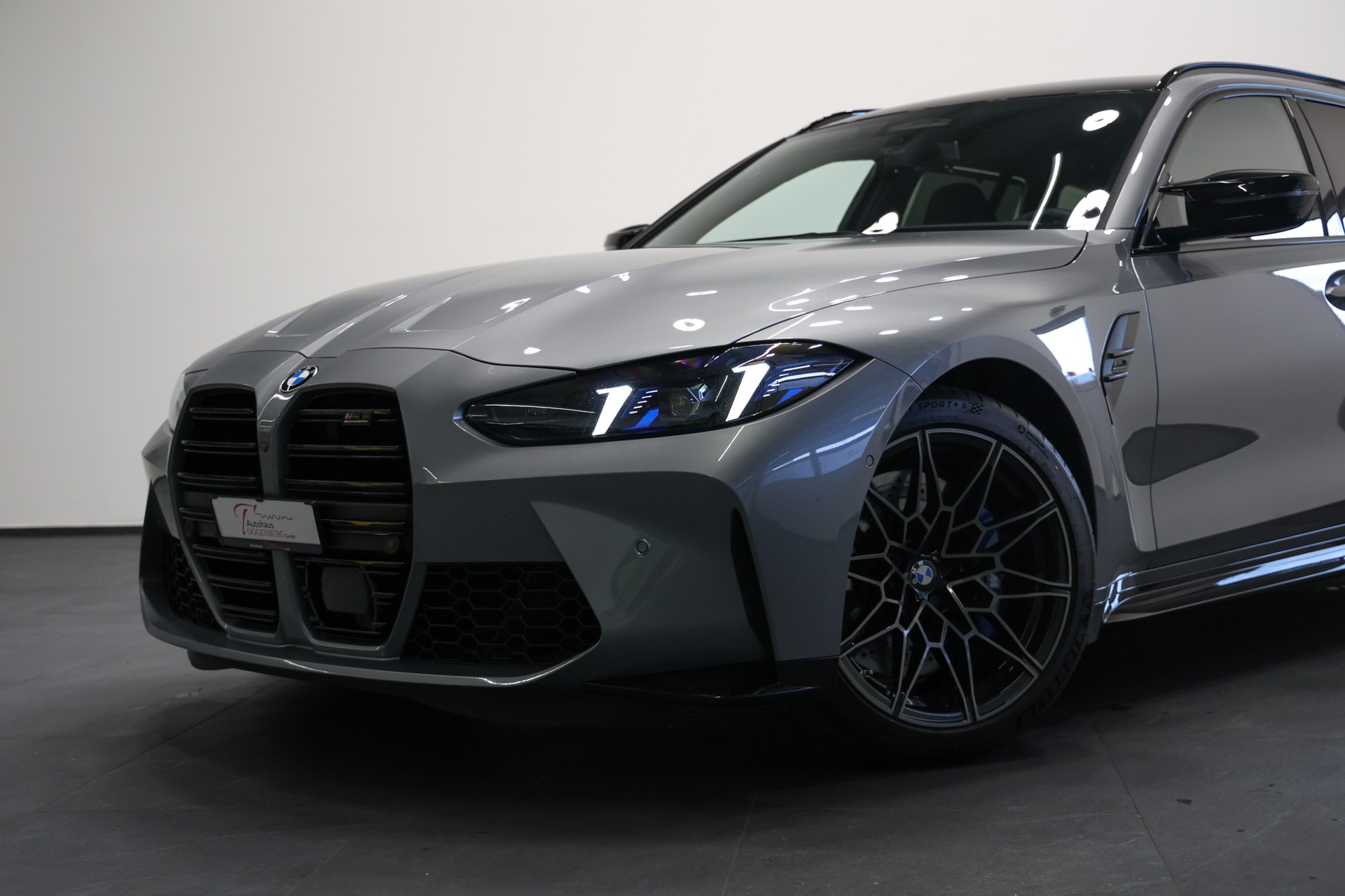 BMW M3 Touring xDrive Competition M LCI *BMW Werksgarantie bis 10.2028*-image-11