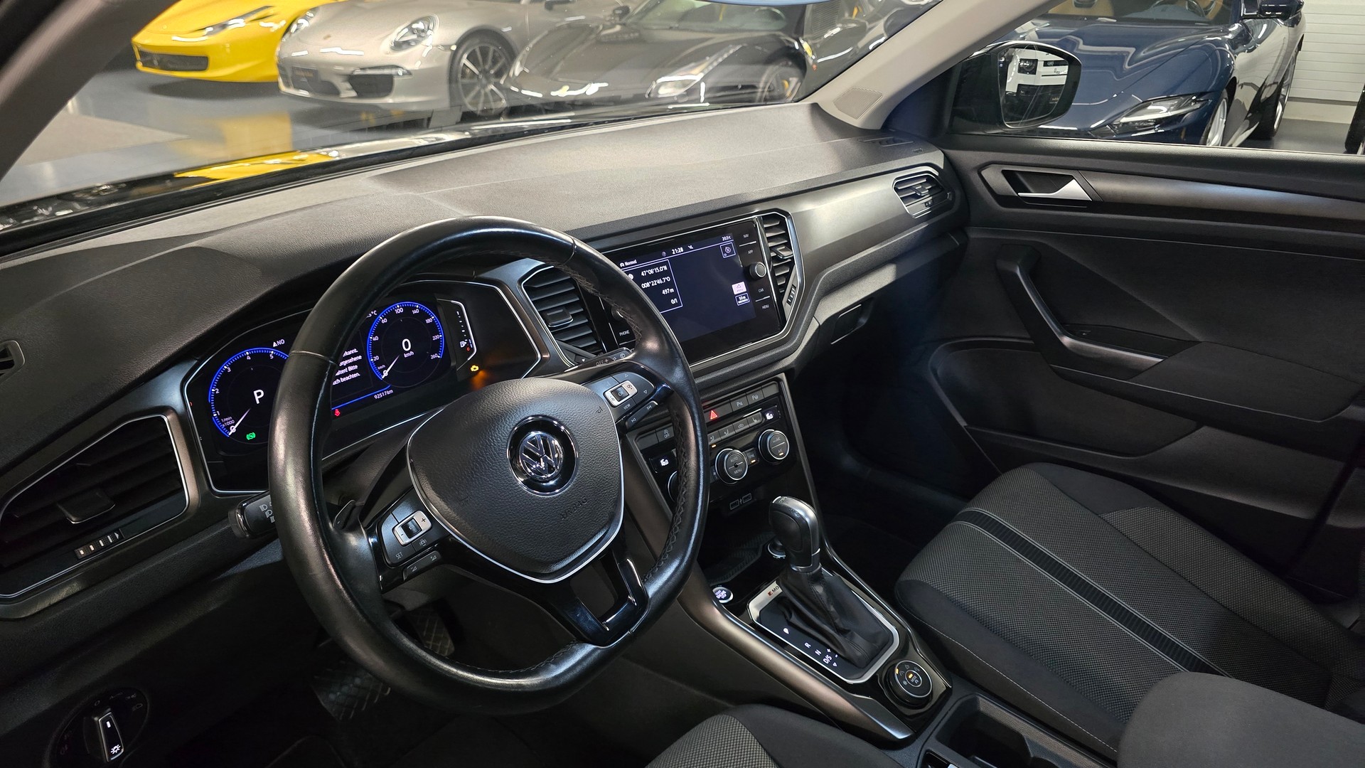 VW T-Roc 1.5 TSI EVO Sport DSG 4Motion-image-12