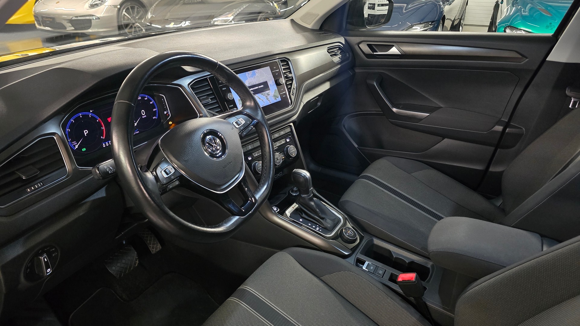VW T-Roc 1.5 TSI EVO Sport DSG 4Motion-image-10