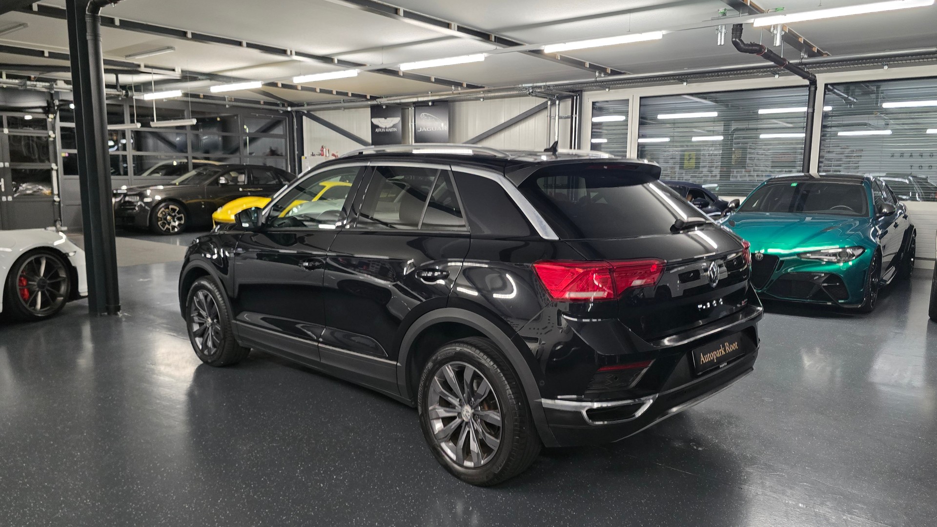 VW T-Roc 1.5 TSI EVO Sport DSG 4Motion-image-6