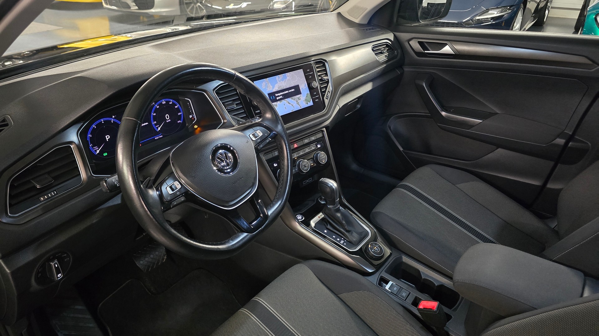 VW T-Roc 1.5 TSI EVO Sport DSG 4Motion-image-11