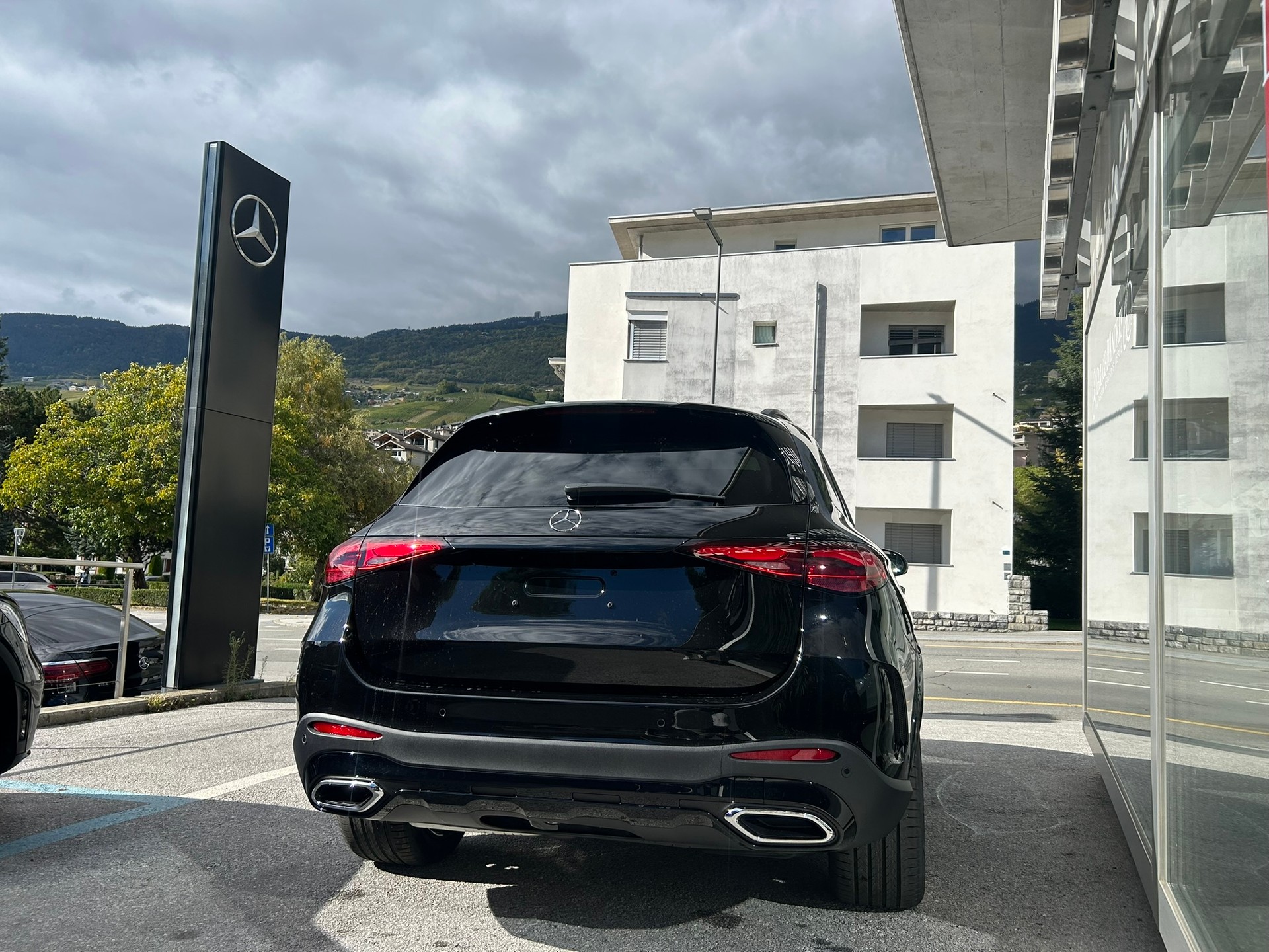 MERCEDES-BENZ GLC 300 de 4Matic EQ Star AMG Line-image-5