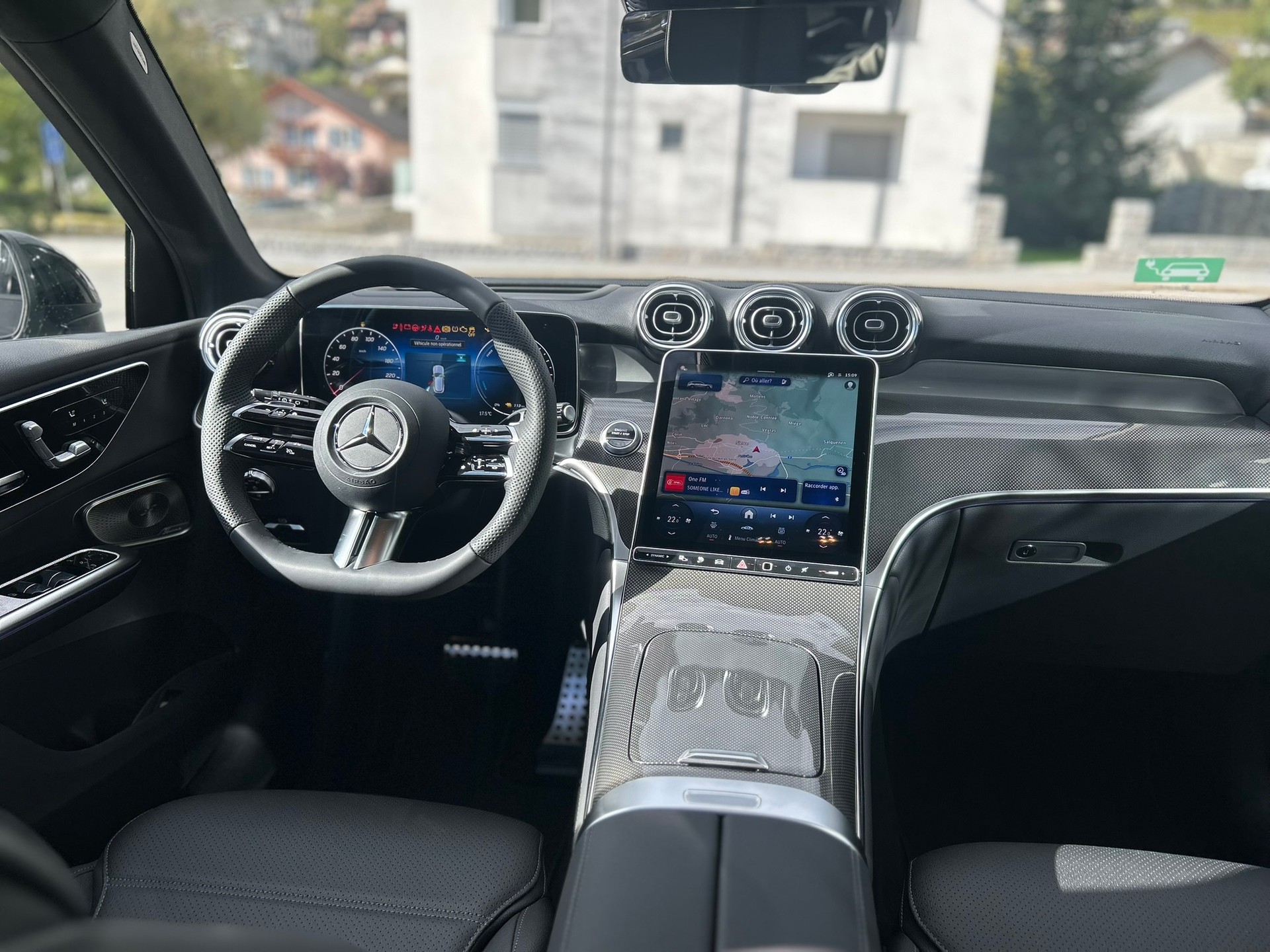 MERCEDES-BENZ GLC 300 de 4Matic EQ Star AMG Line-image-8