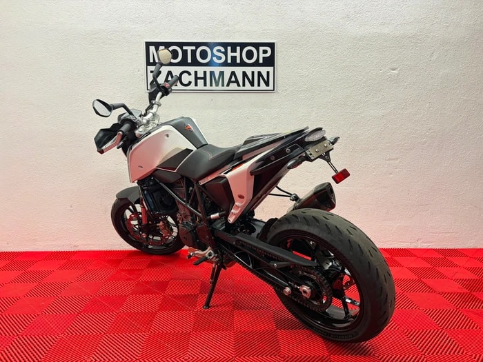 KTM 690 Duke ABS (35kW)-image-4