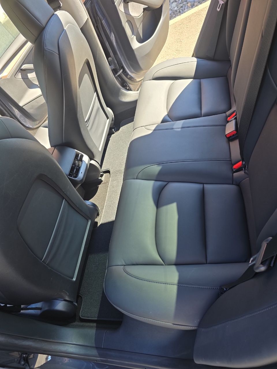 TESLA Dual Motor AWD Longe Range D-image-8