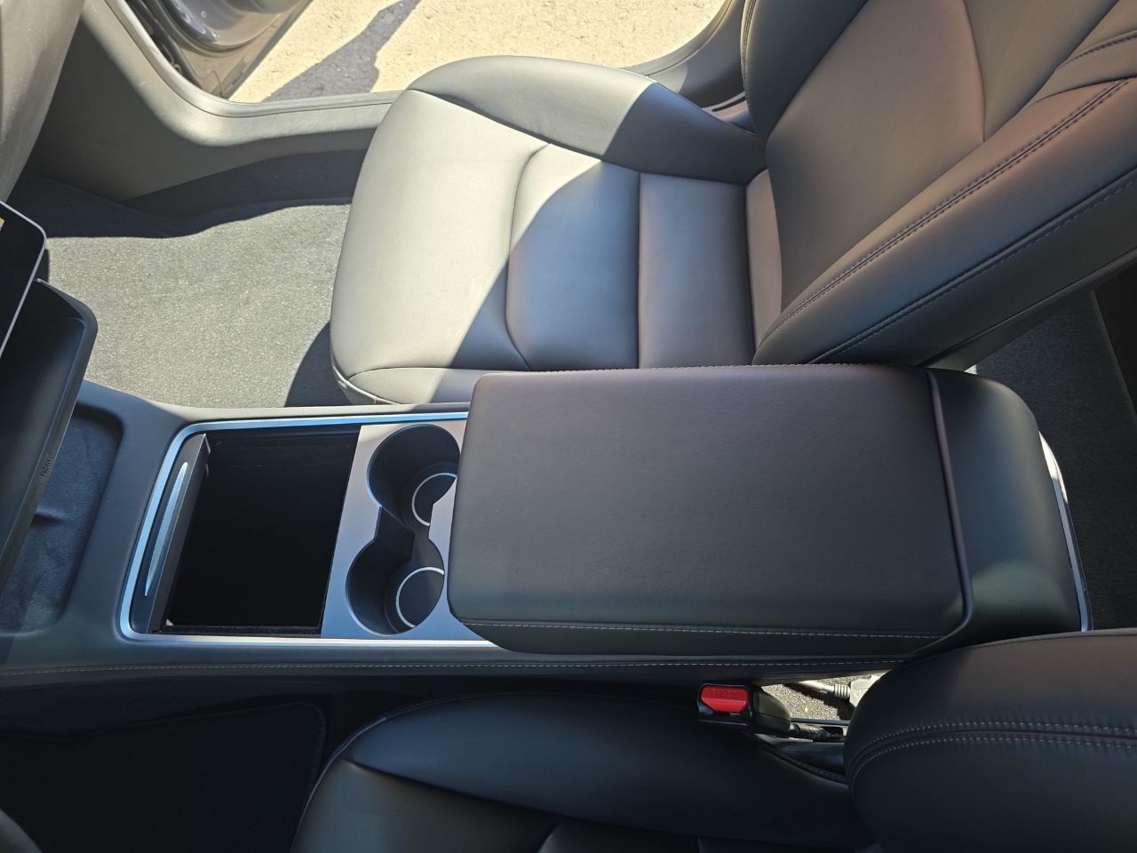 TESLA Dual Motor AWD Longe Range D-image-7