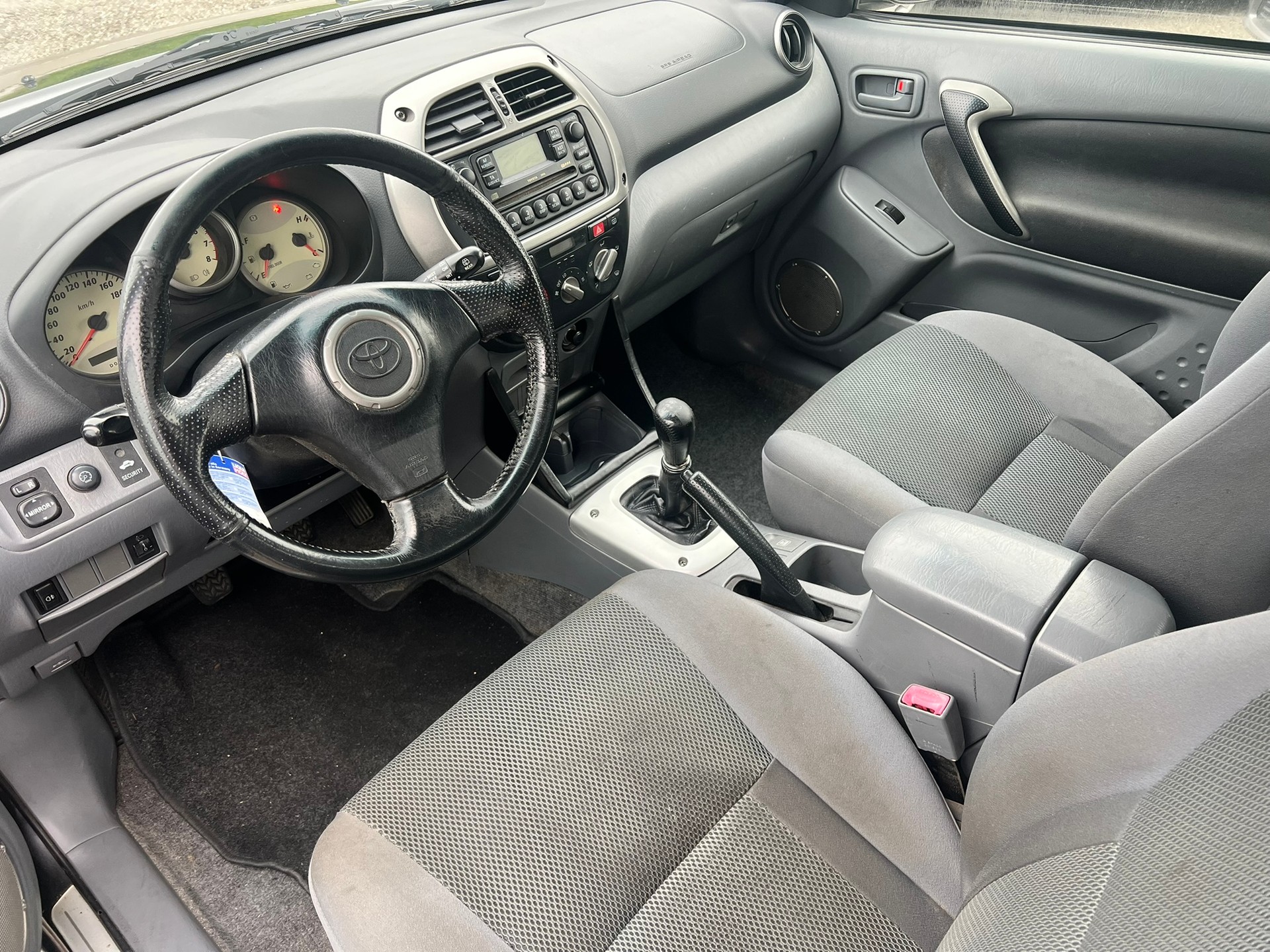 TOYOTA RAV-4 2.0 16V Linea Terra-image-10