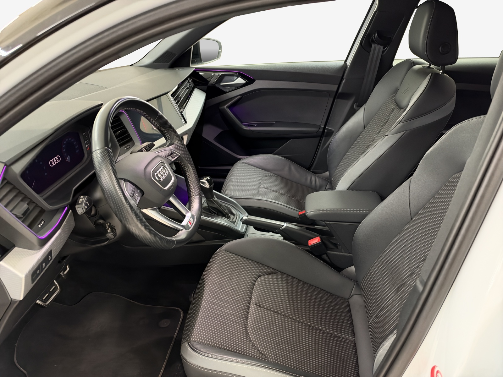 AUDI A1 Sportback 30 TFSI S Line Attraction S-tronic-image-7