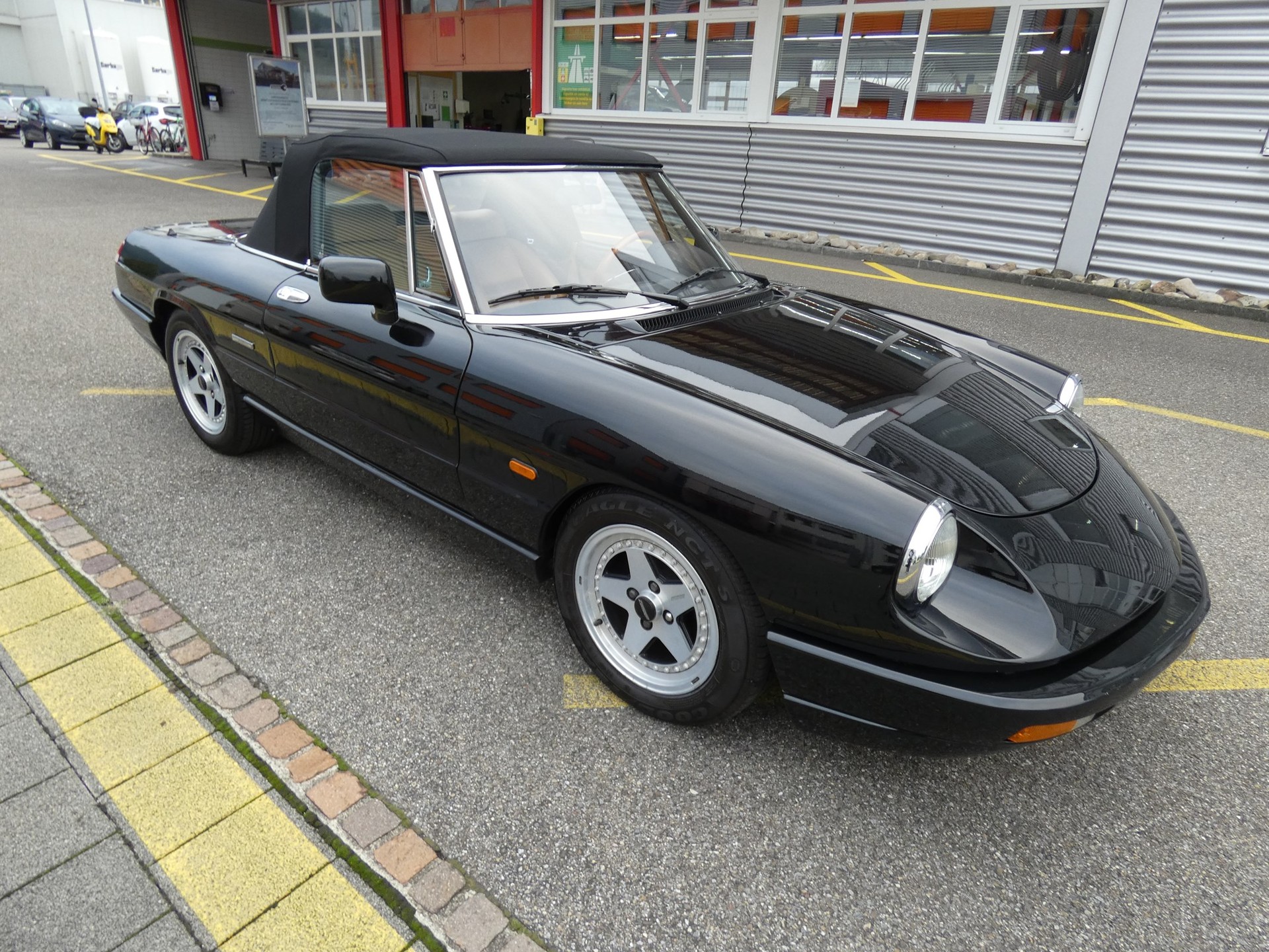 ALFA ROMEO Spider 2.0-showroom-element-2