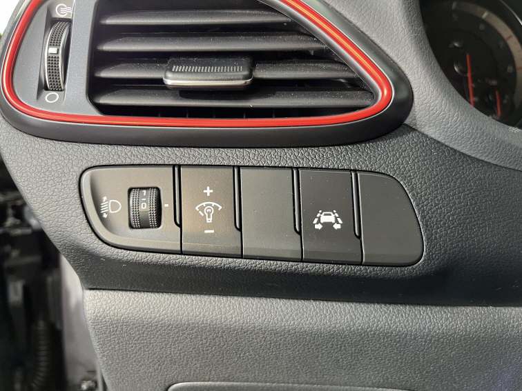 HYUNDAI i30 Fastback N 2.0 T-GDi-image-11