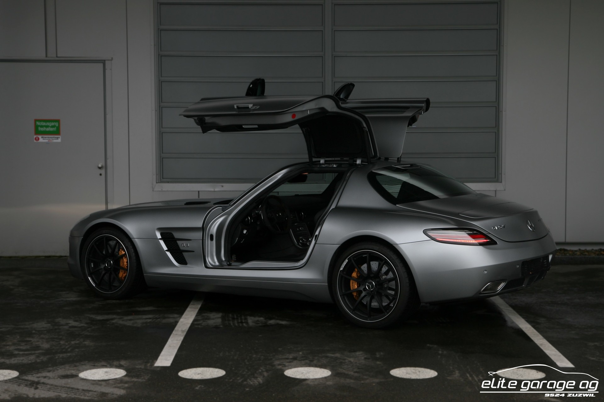 MERCEDES-BENZ SLS 63 AMG GT Speedshift SAMMLERFAHRZEUG-image-2