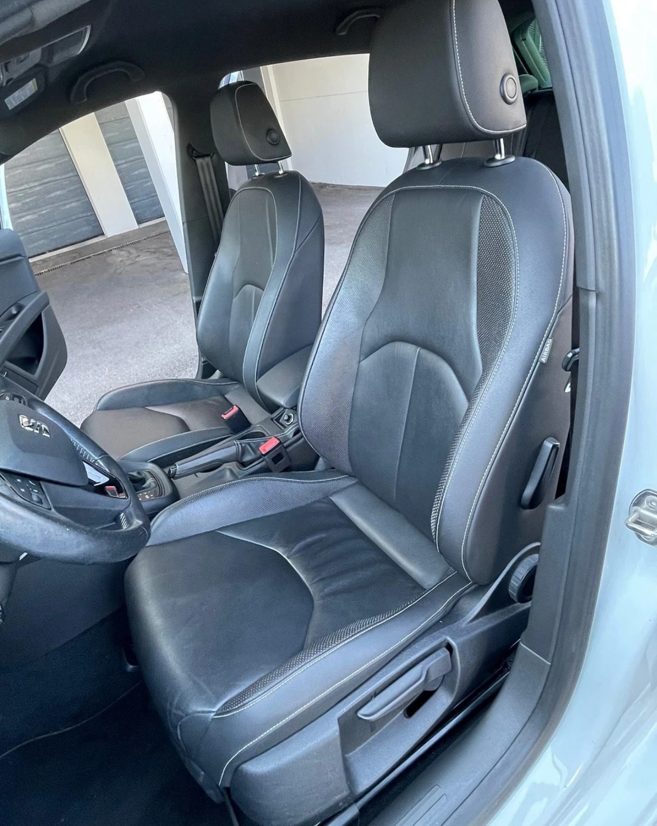 SEAT LEON 2.0 TSI Cupra 280 DSG CH-Auto 52% unter NP in Perlweiss-image-12