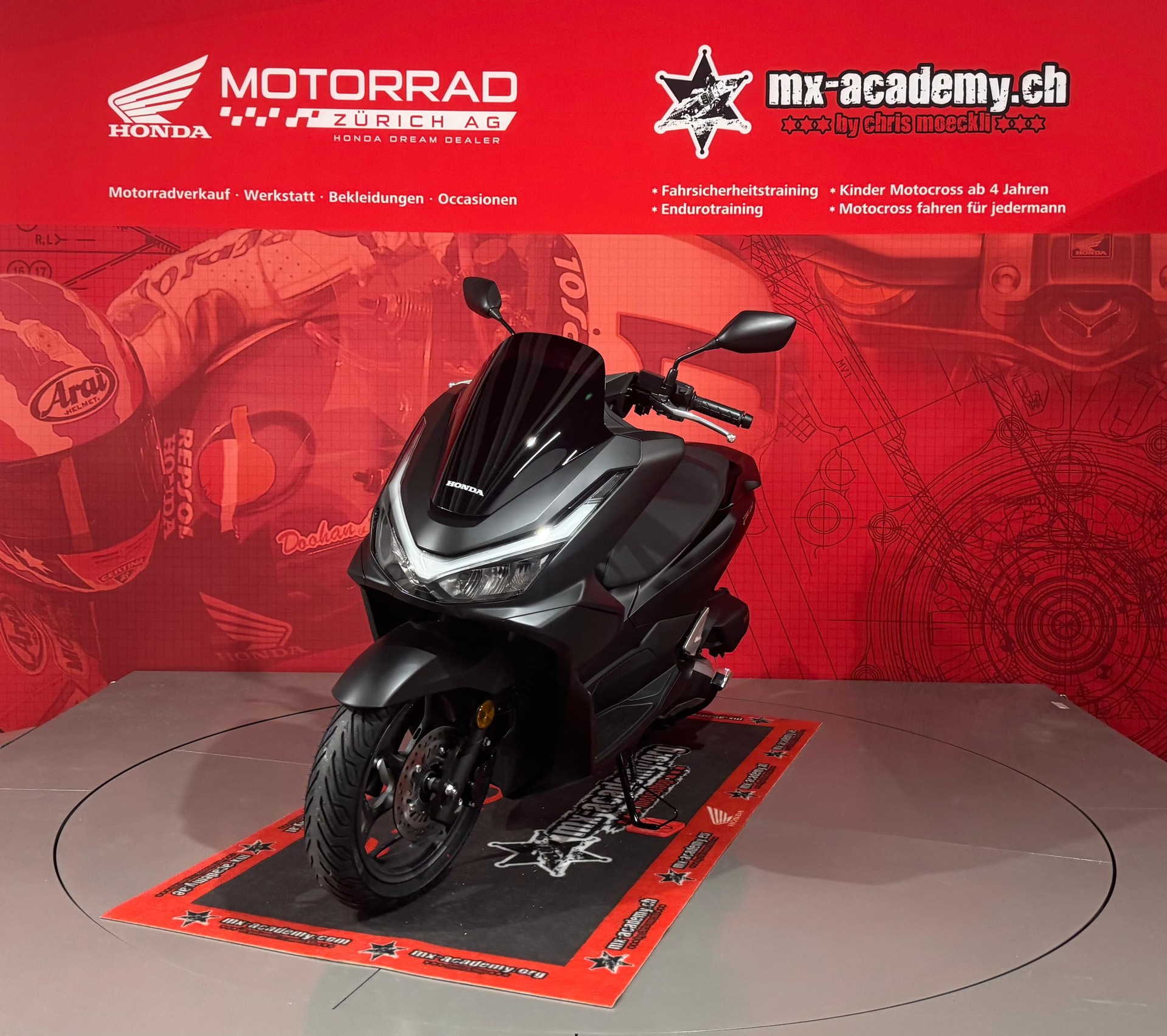 HONDA PCX 125 DX - Modell 2025 *Neufahrzeug*-showroom-element-1
