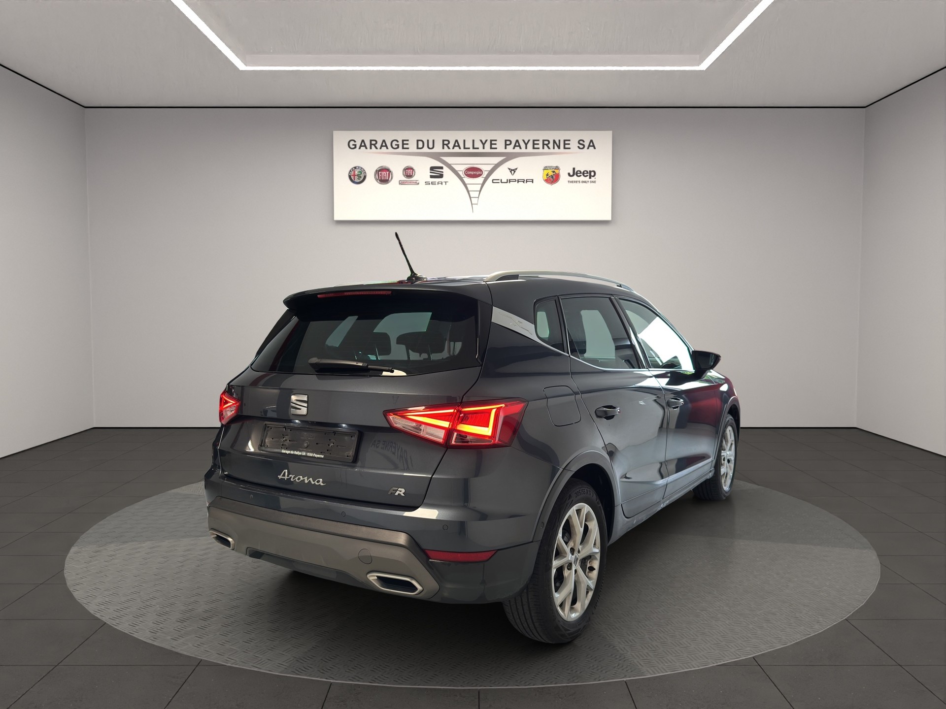 SEAT Arona 1.5 Eco TSI Hola FR DSG-image-4