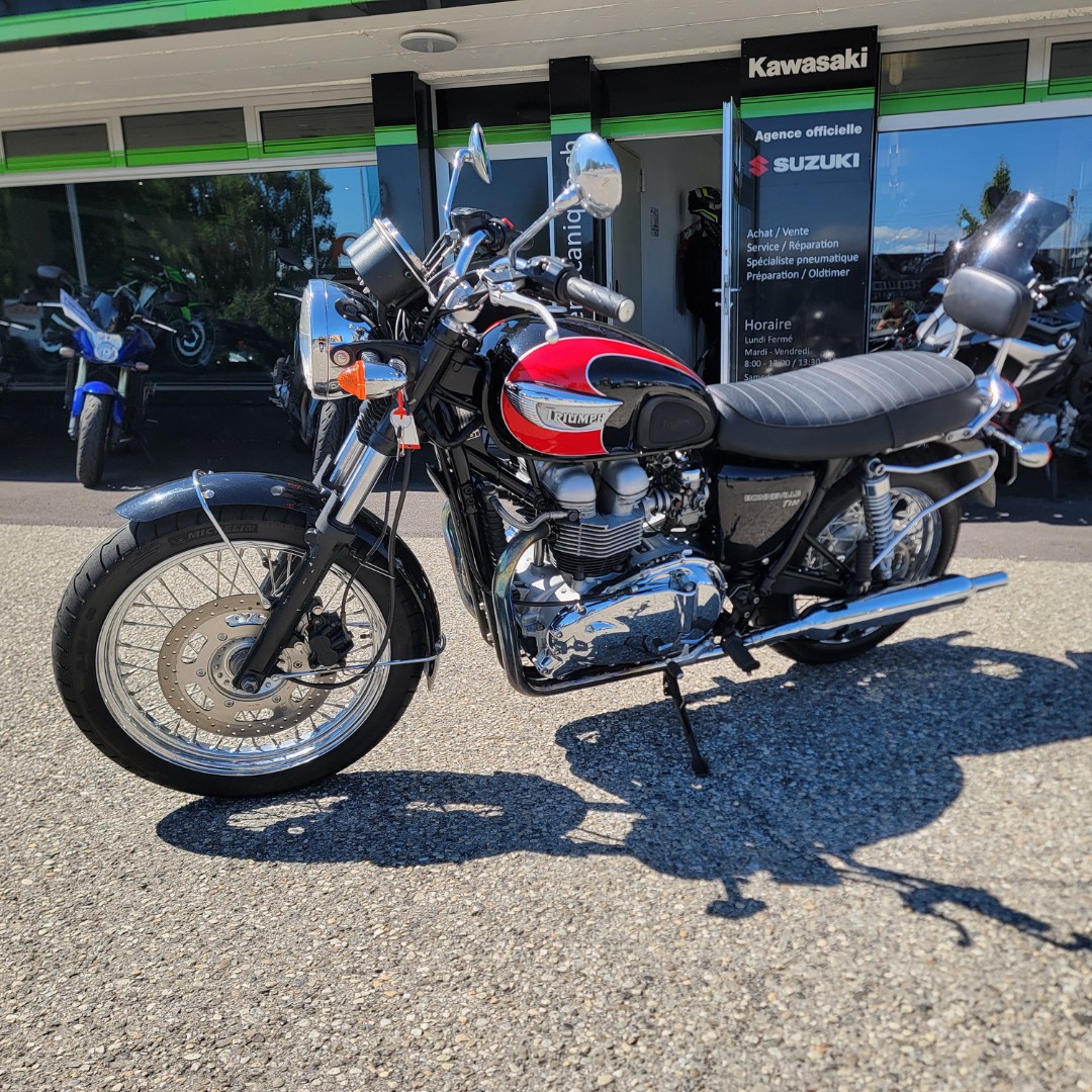 TRIUMPH Bonneville 900 T100-image-7