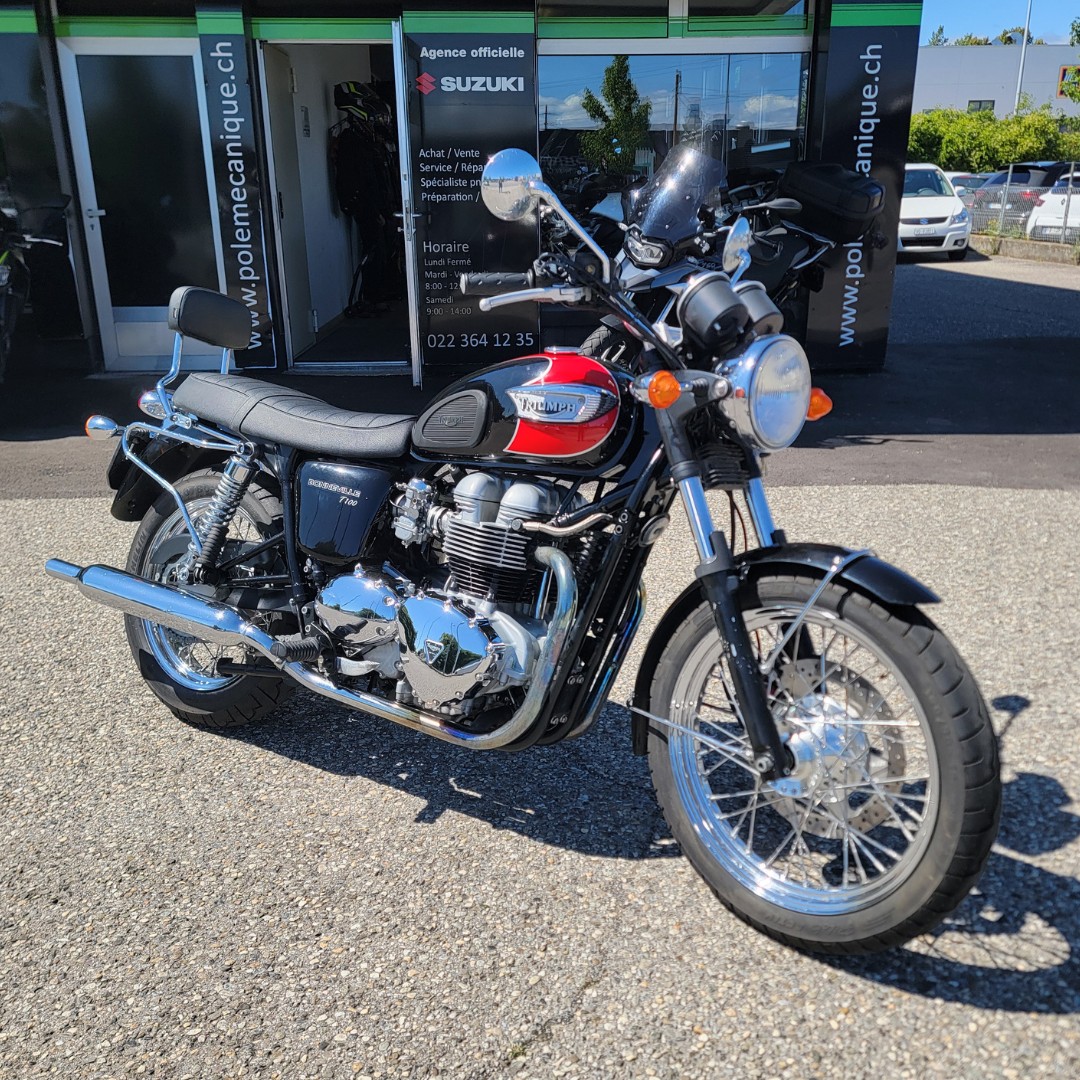 TRIUMPH Bonneville 900 T100-image-2