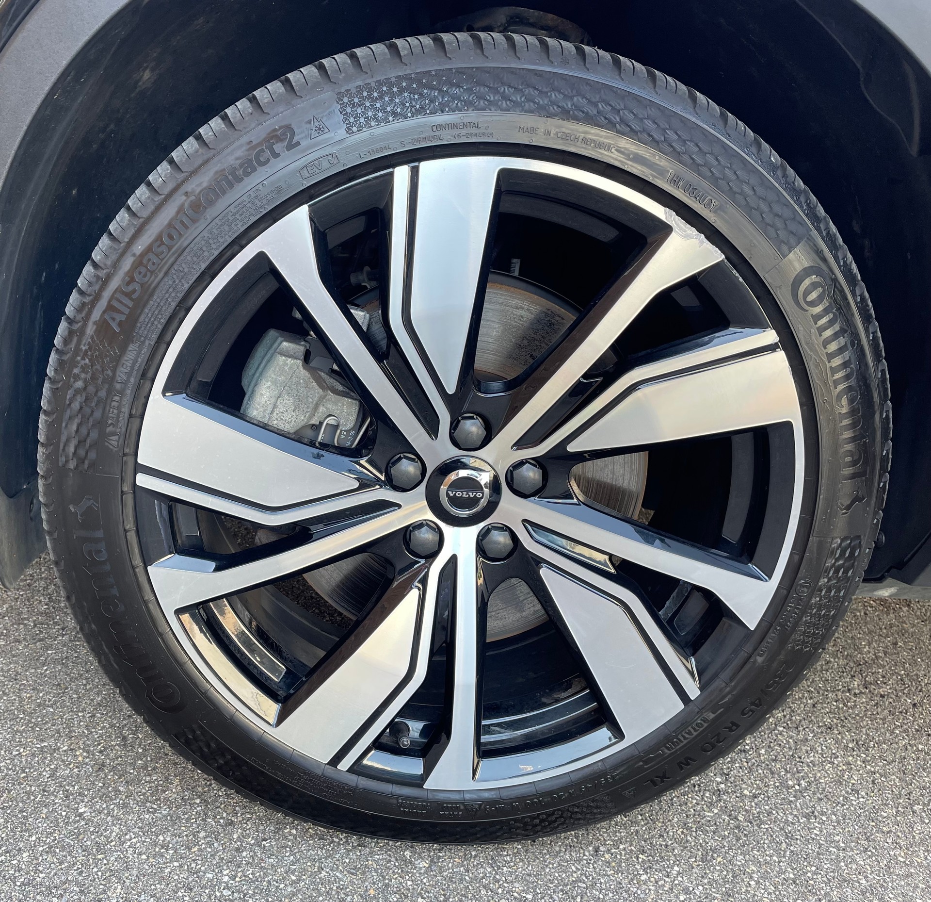 VOLVO XC40 P8 Pro AWD-image-10