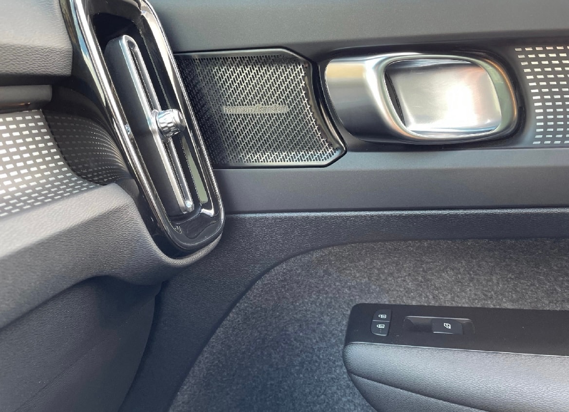 VOLVO XC40 P8 Pro AWD-image-12