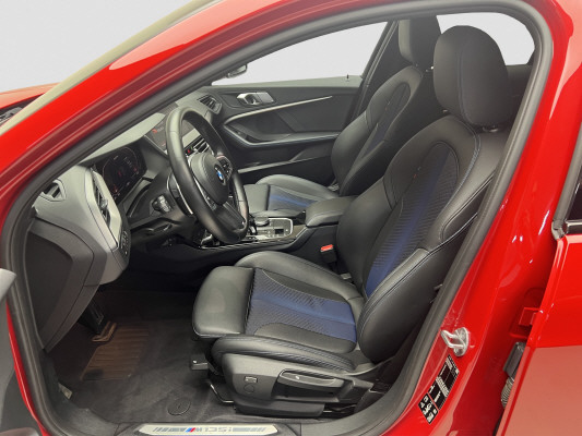 BMW M135i xDrive-image-8