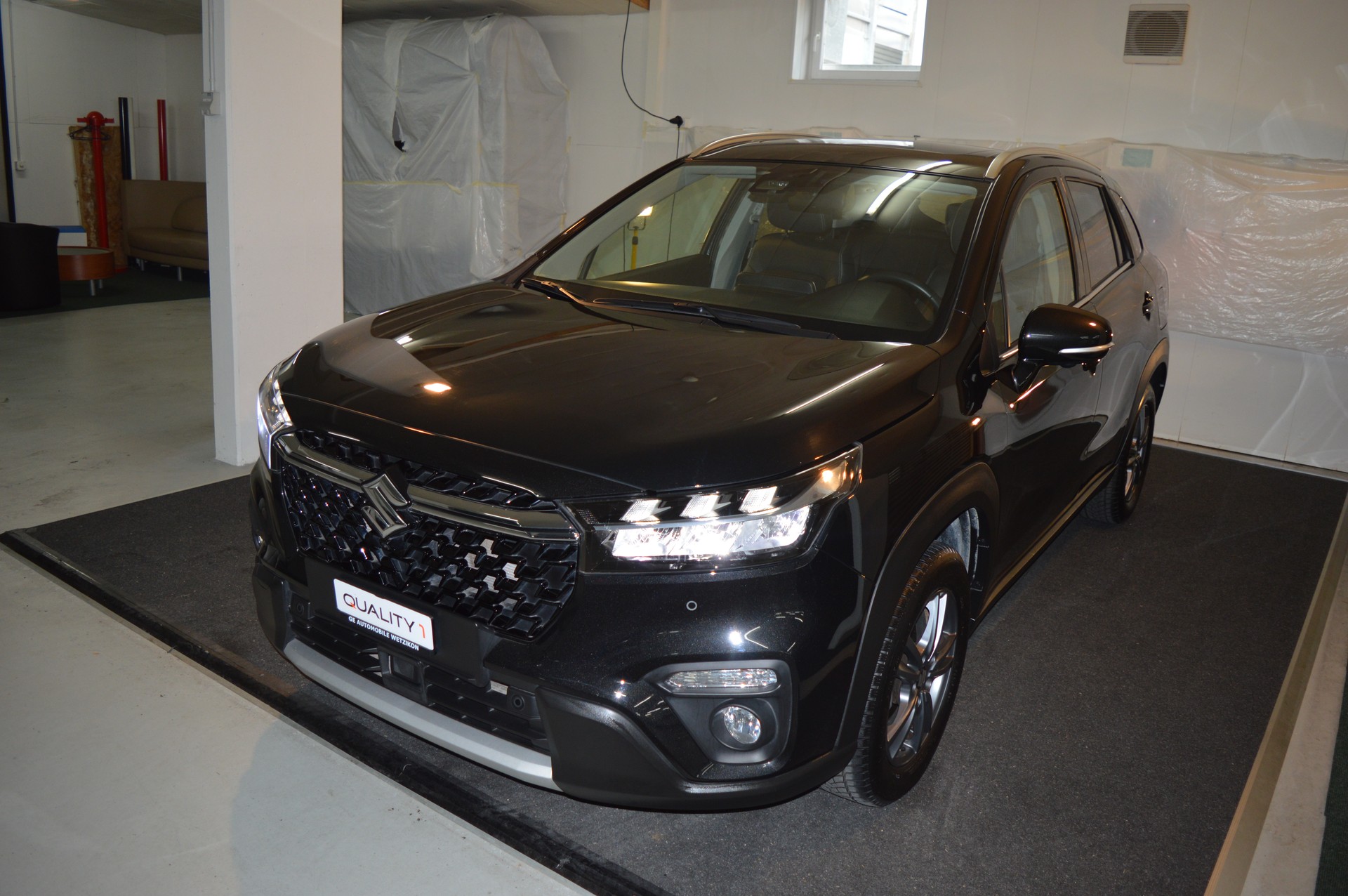 SUZUKI SX4 S-Cross 1.4 16V Compact Top Hybrid 4WD Automatic-image-0