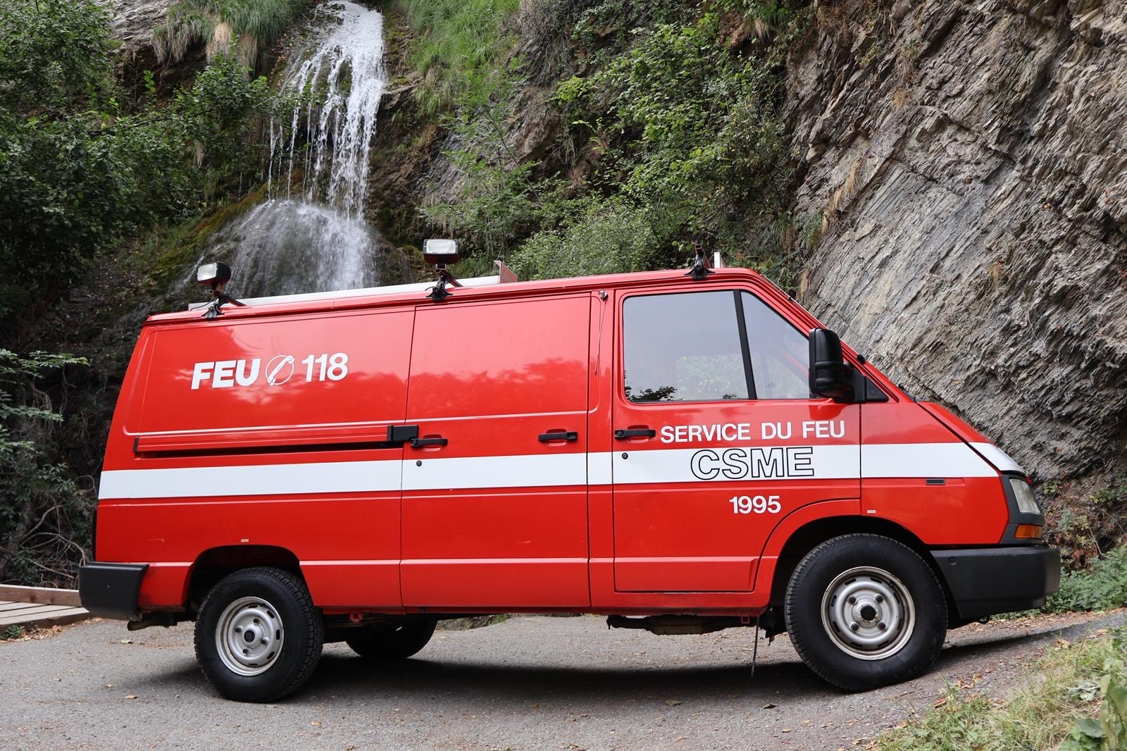 RENAULT TRAFIC-image-4