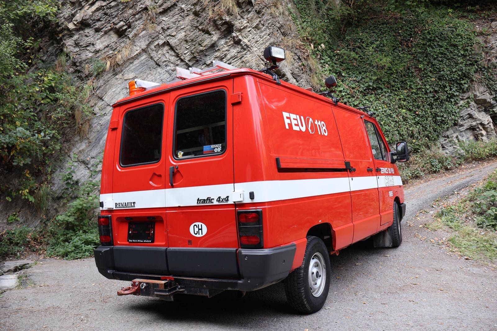 RENAULT TRAFIC-image-3