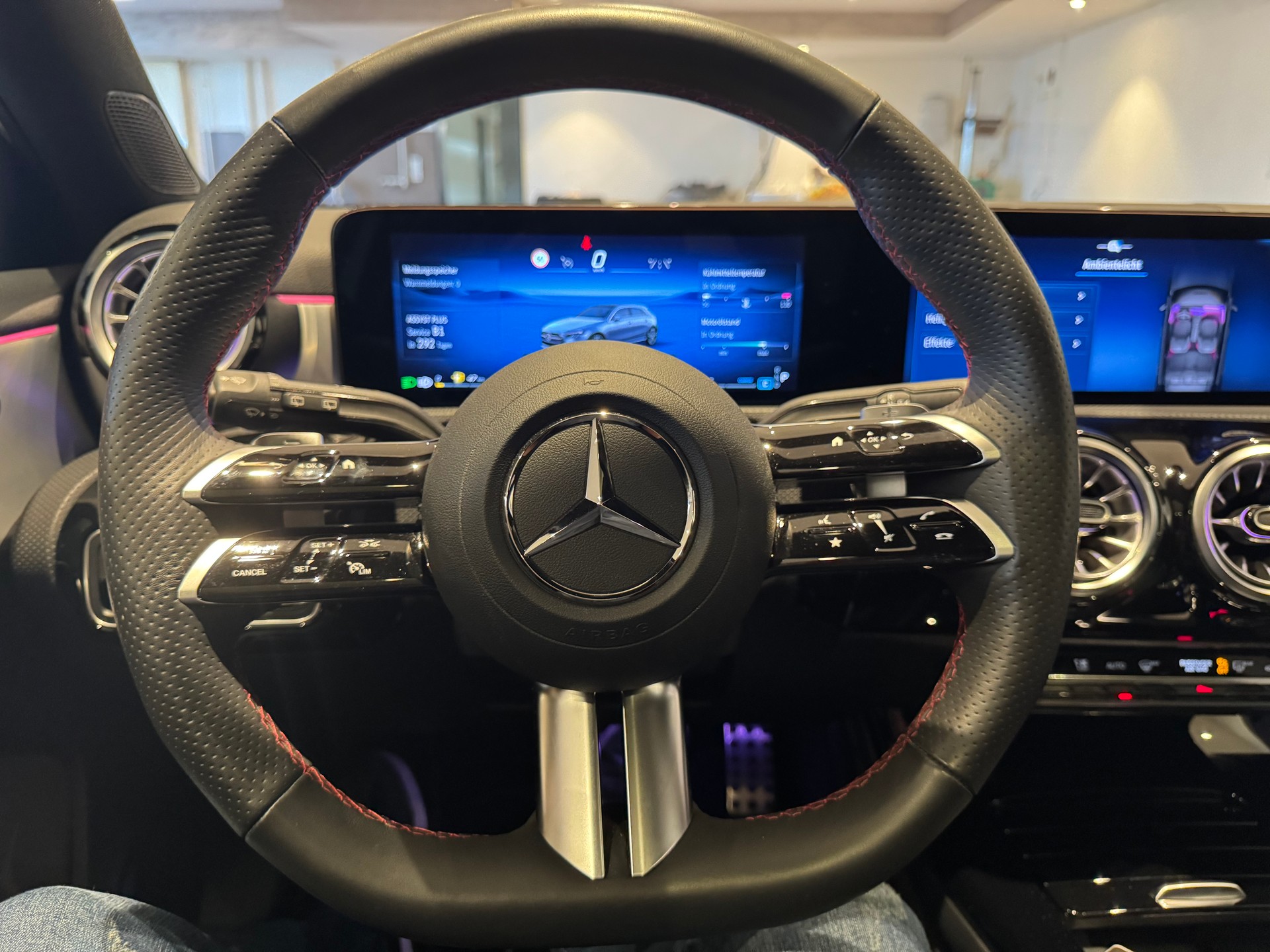 MERCEDES-BENZ A 250 AMG Line 4m-image-22