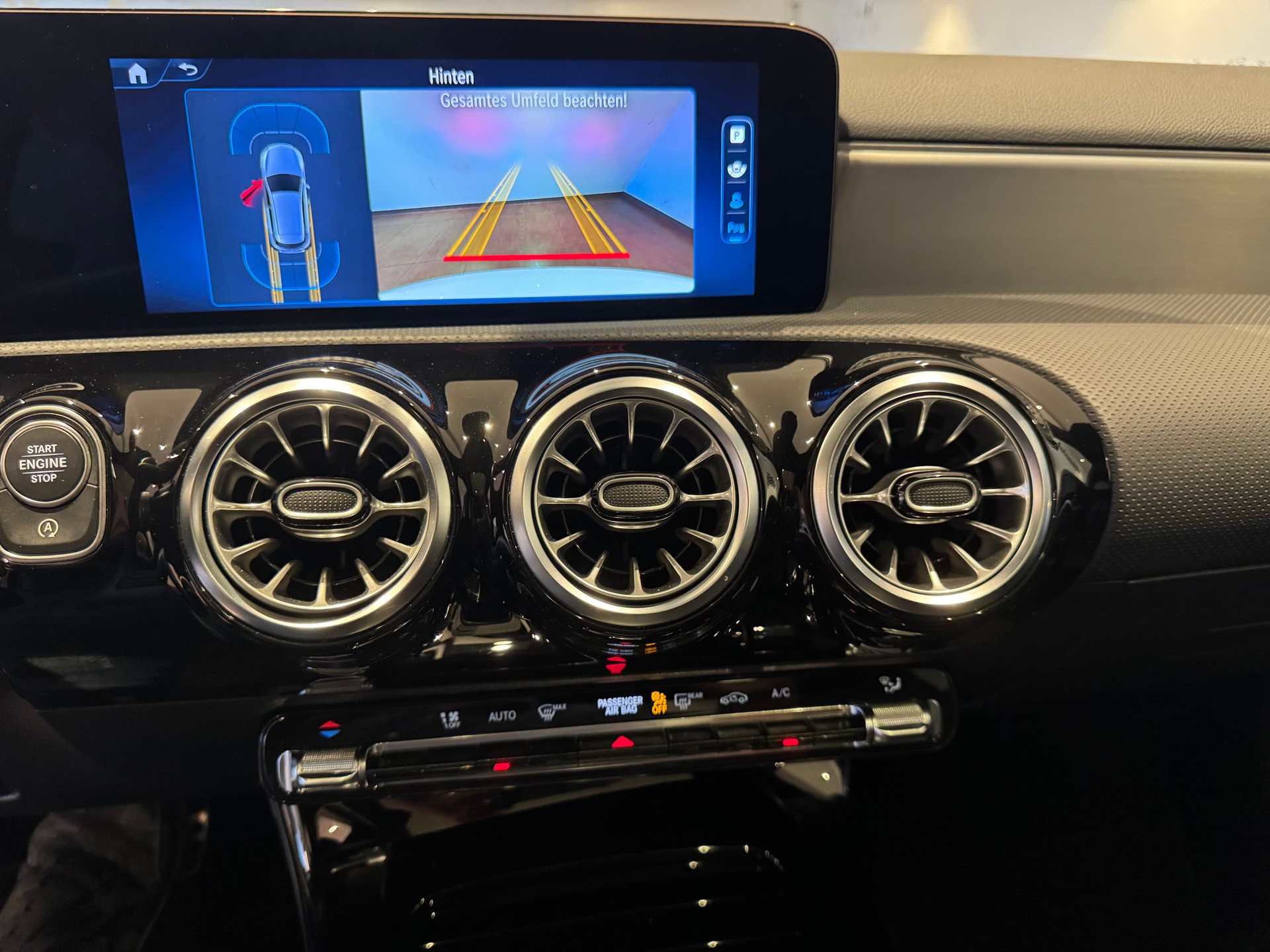 MERCEDES-BENZ A 250 AMG Line 4m-image-13