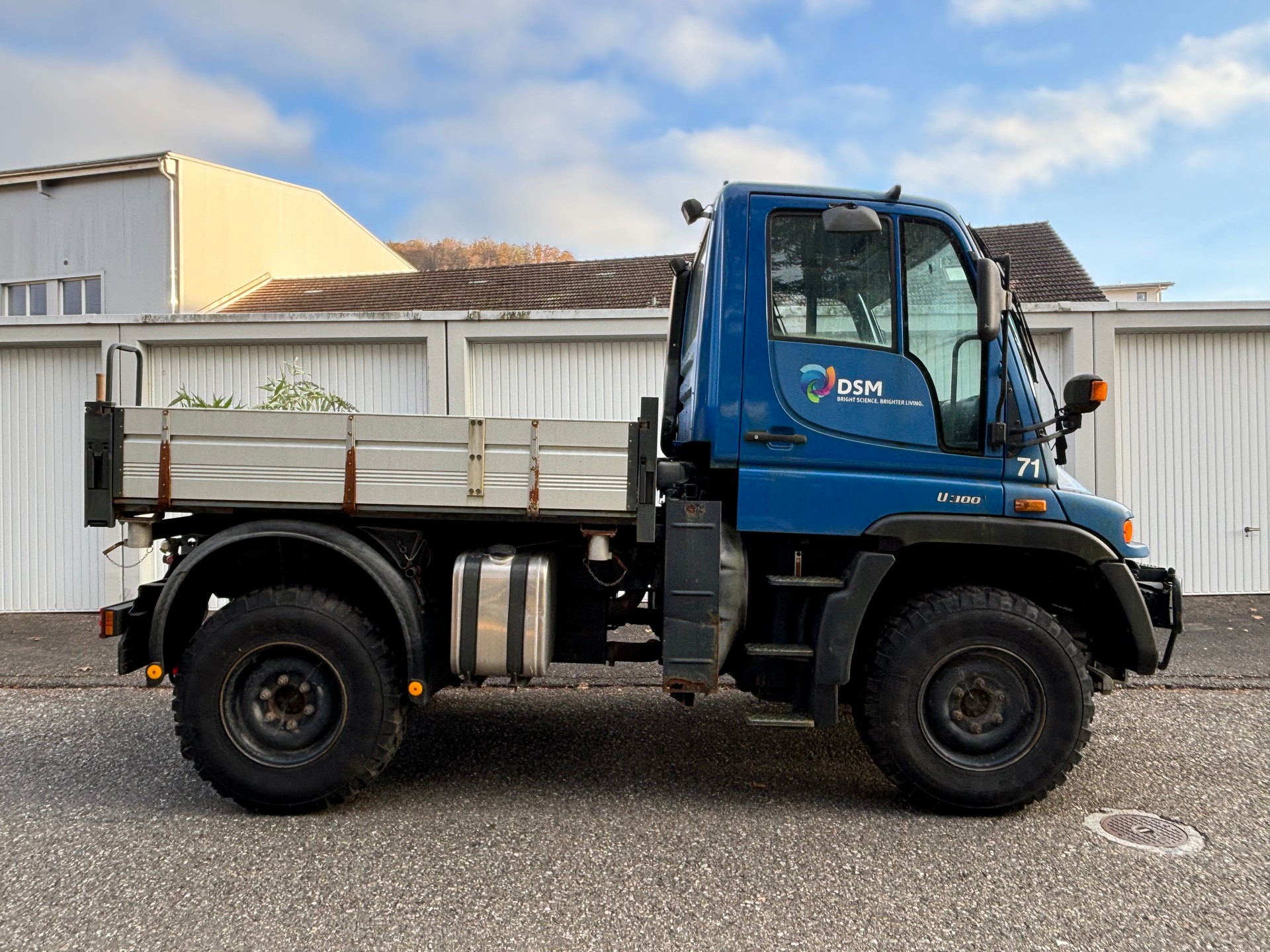 UNIMOG U 300-image-3