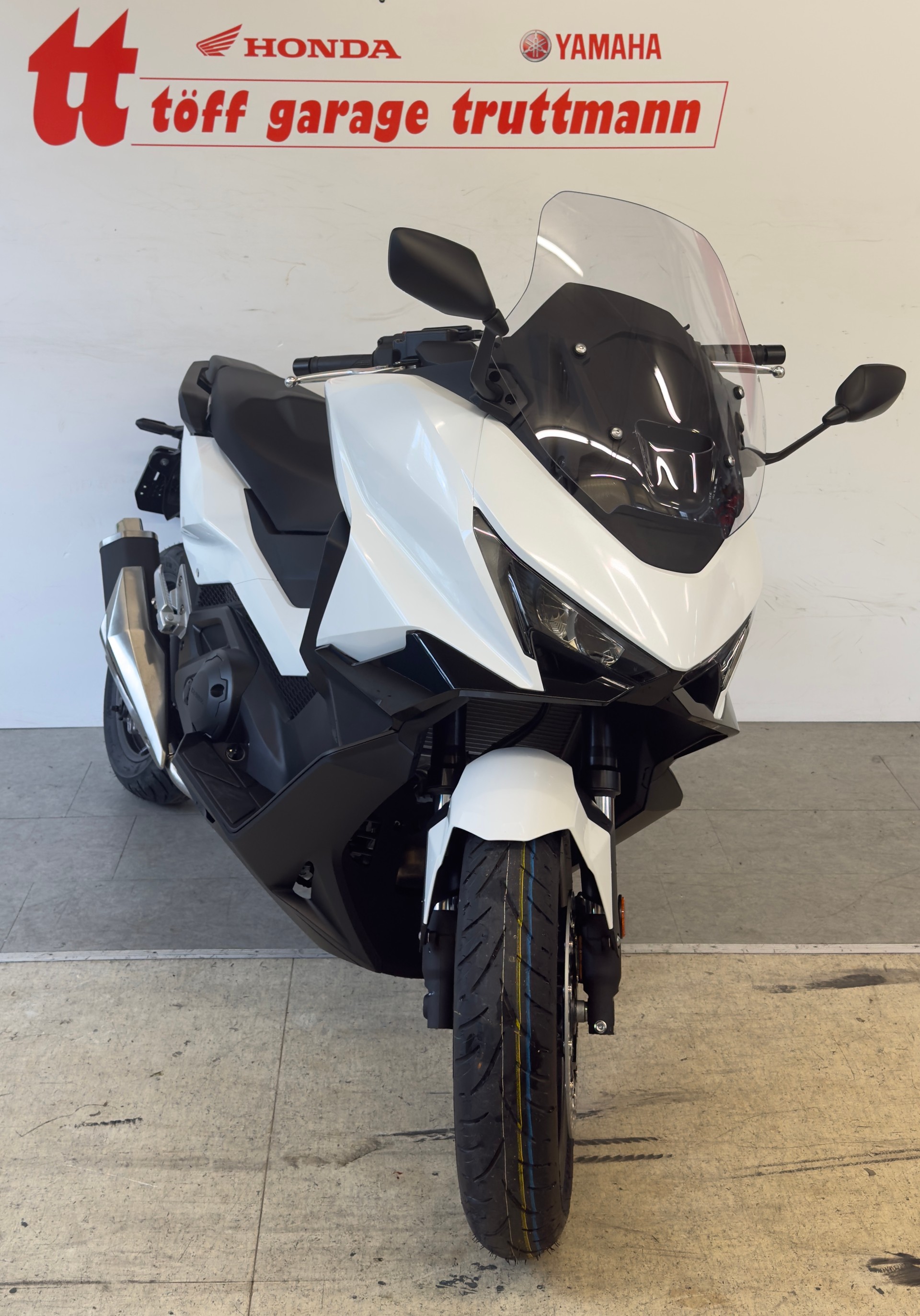 HONDA NSS 750-showroom-element-2