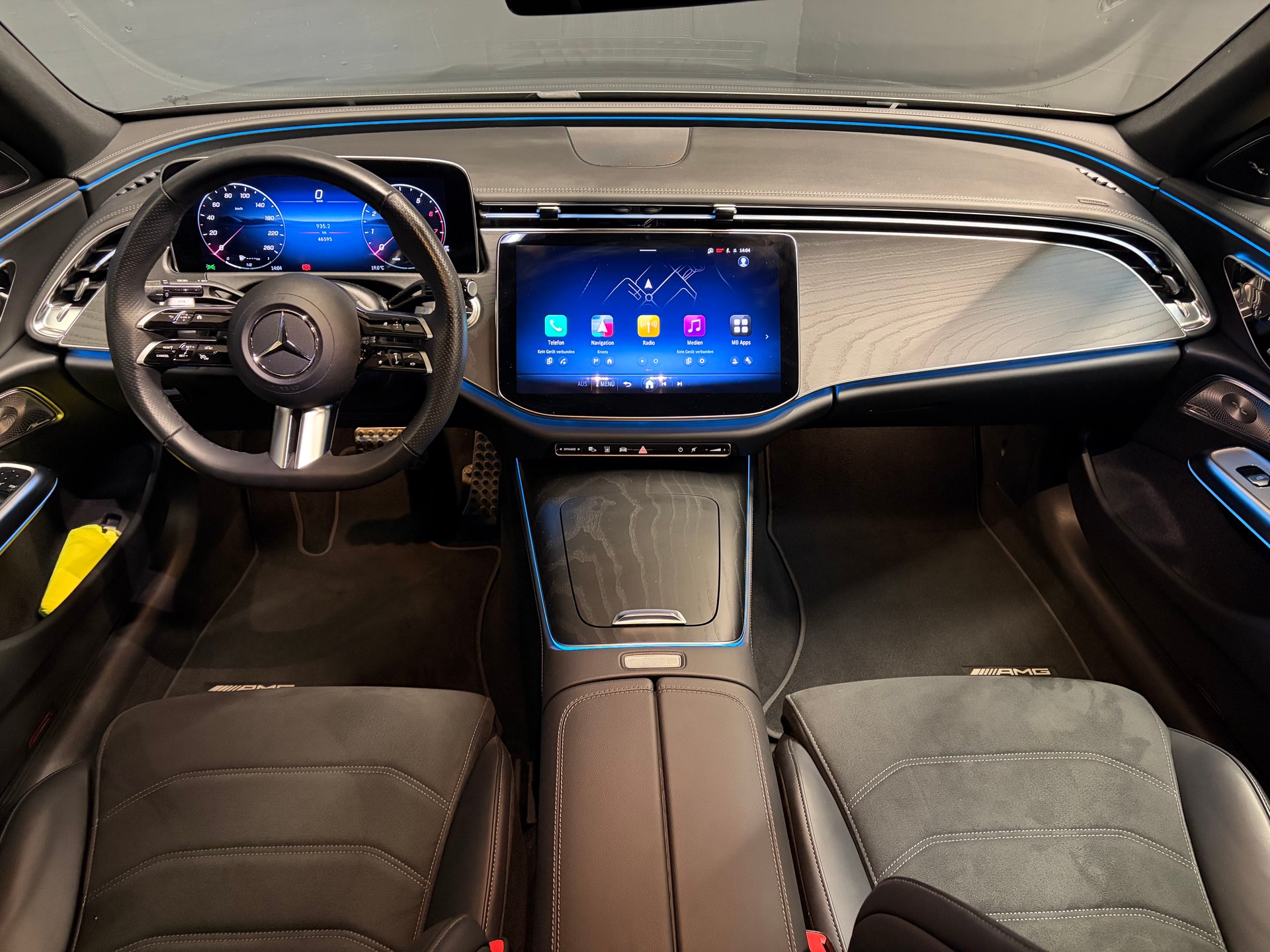 MERCEDES-BENZ E 450 4M - AMG / DISTRONIC / 360 Grad Kamera / 4D Soundsystem-image-11