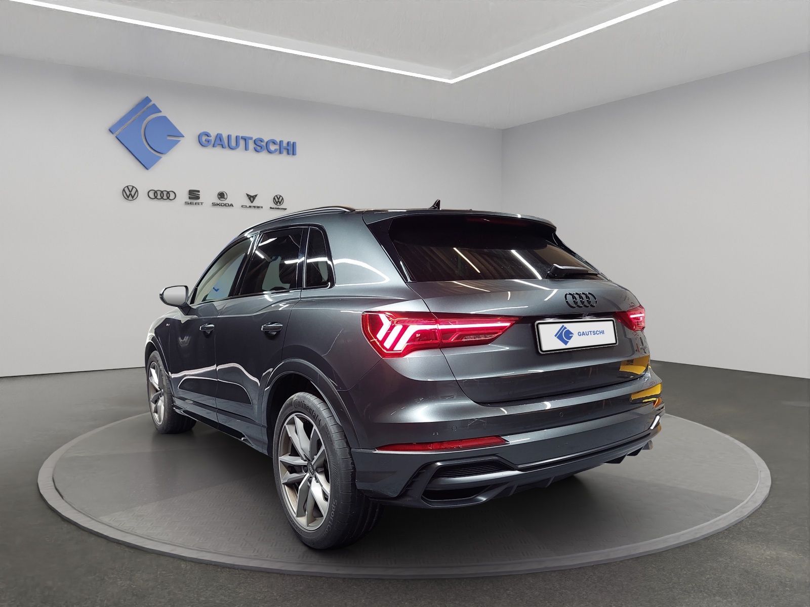 AUDI Q3 35 TDI S line quattro S-tronic-image-2