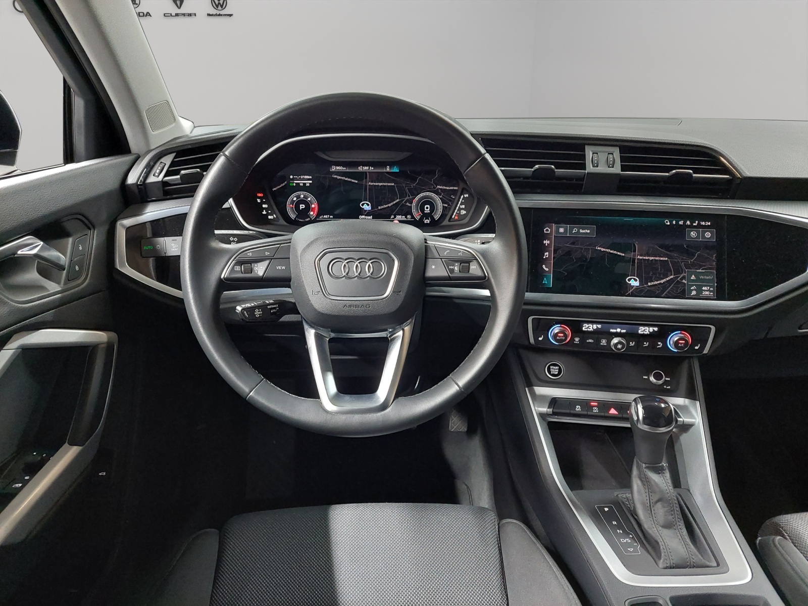 AUDI Q3 35 TDI S line quattro S-tronic-image-6